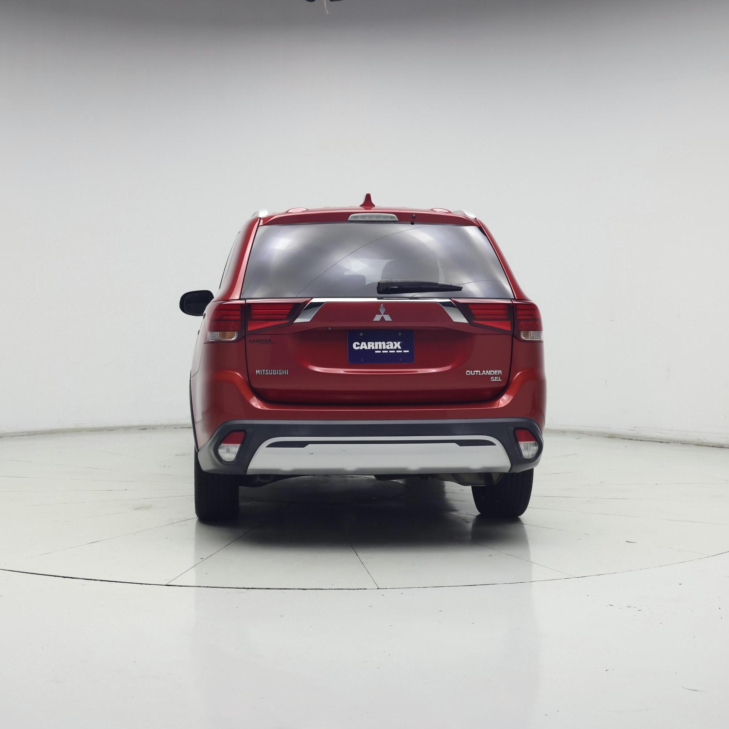 Thumbnail: 2019 Mitsubishi Outlander - 6