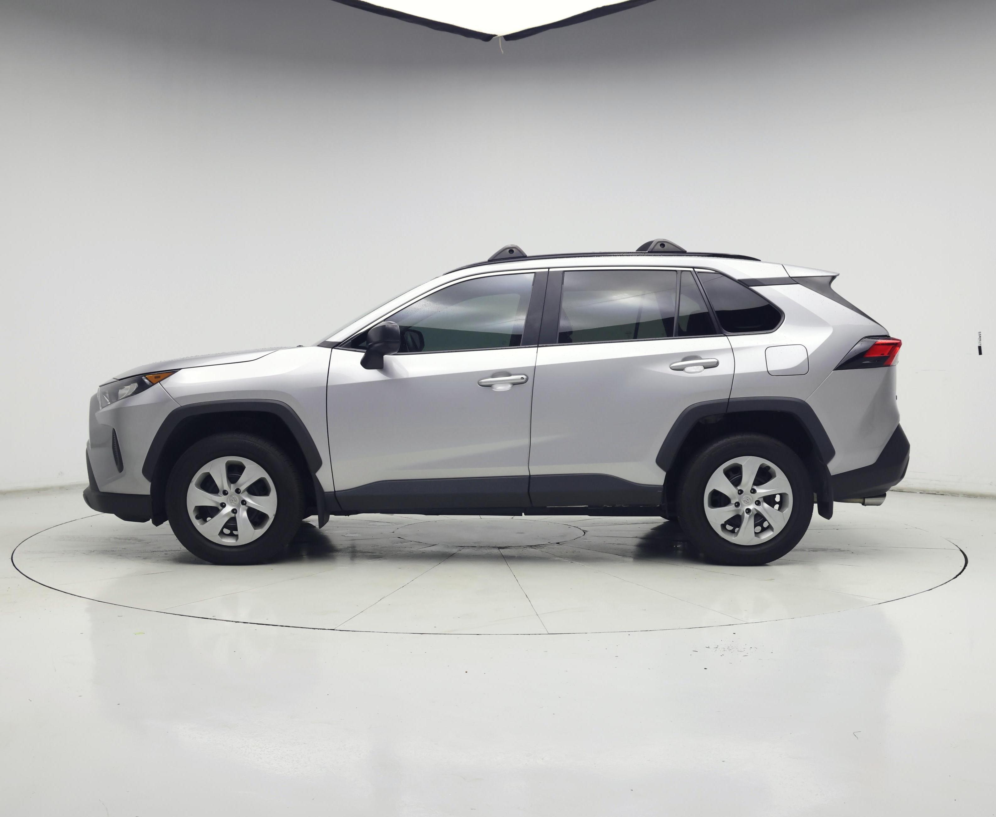 Thumbnail: 2020 Toyota RAV4 - 3