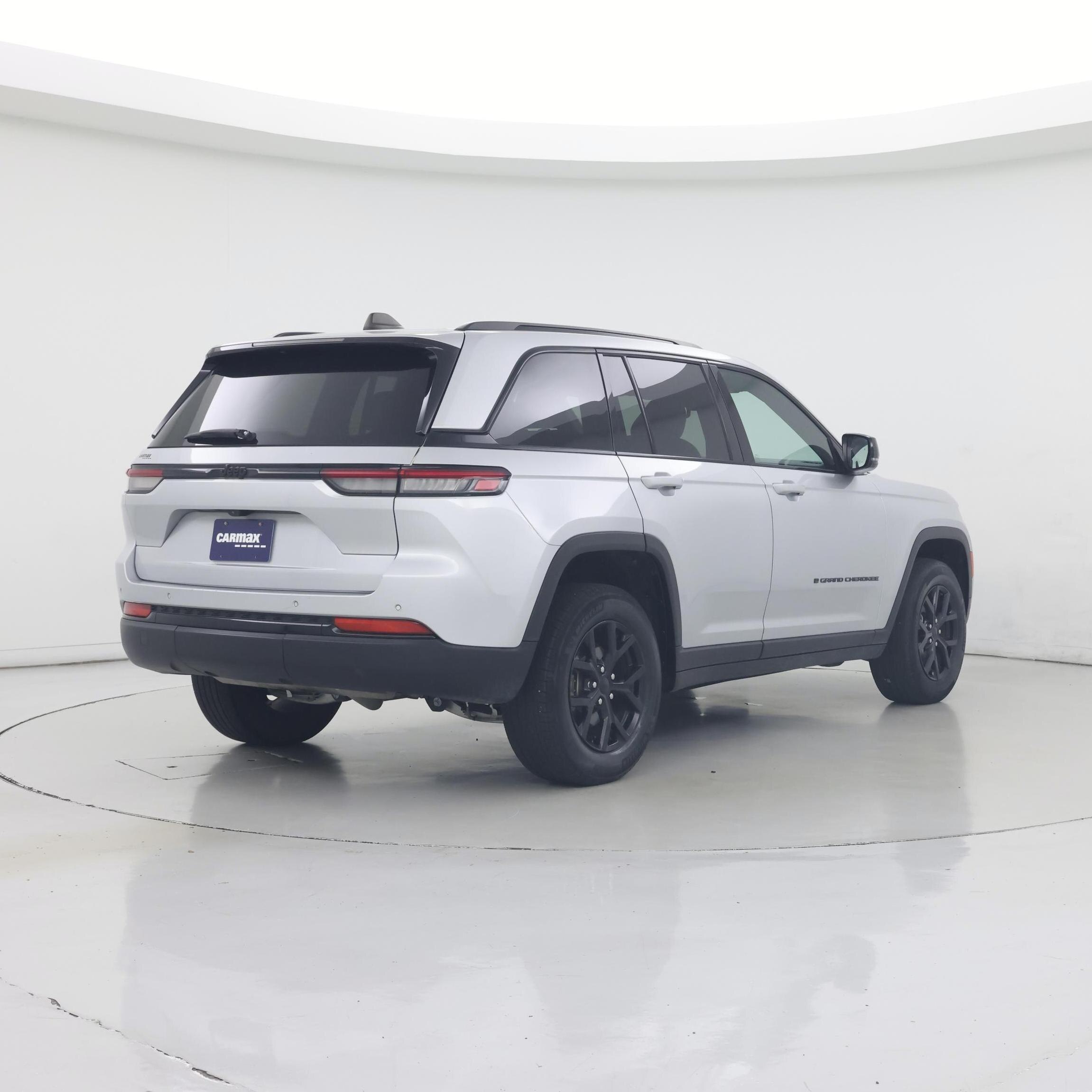 Thumbnail: 2024 Jeep Grand Cherokee - 8