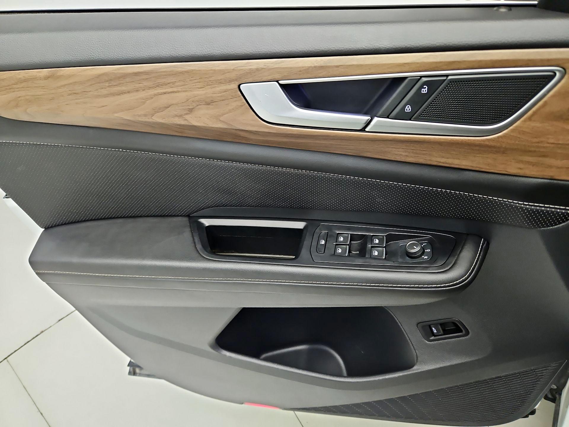 Thumbnail: 2024 Volkswagen Atlas - 12