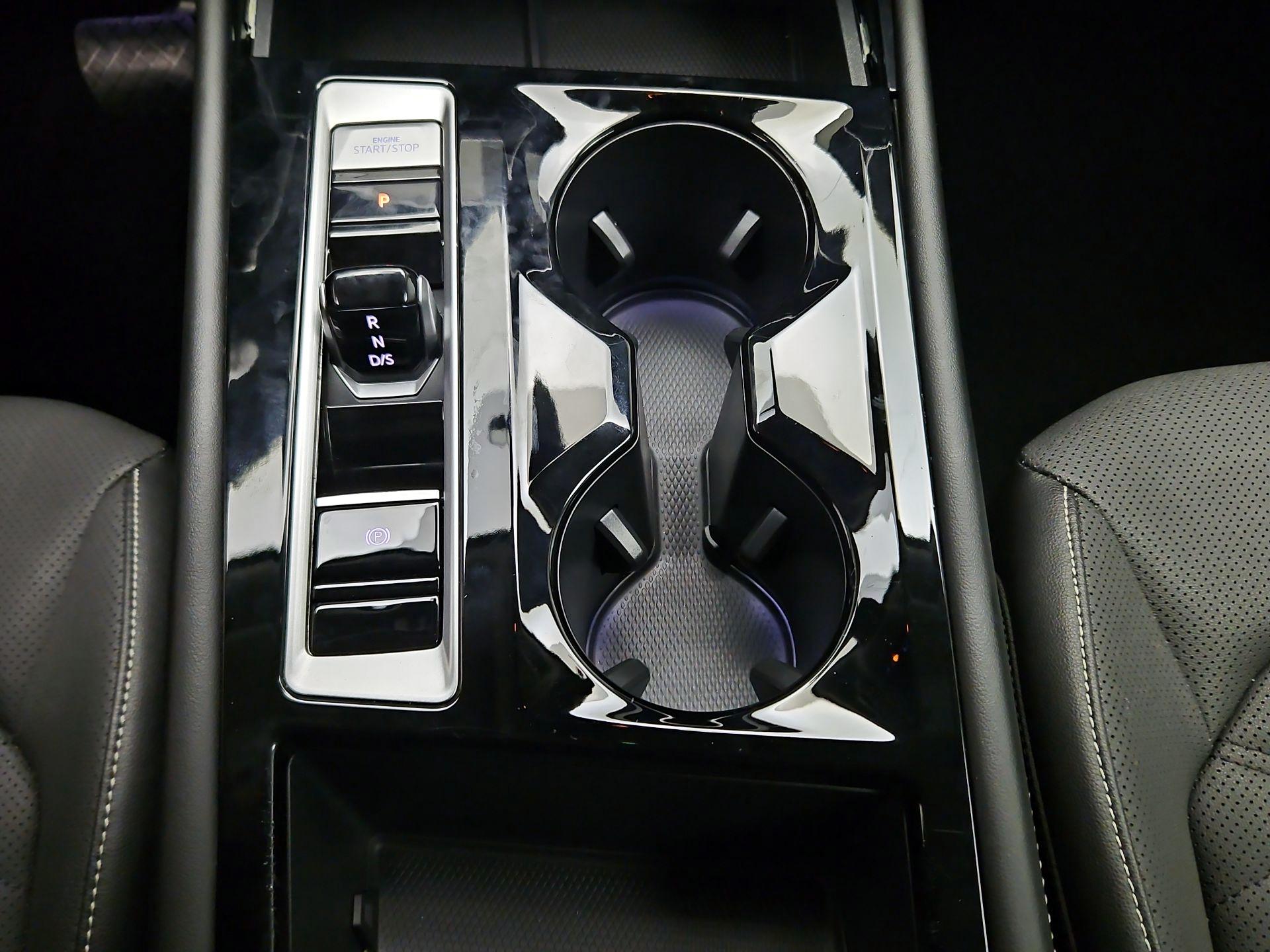 Thumbnail: 2024 Volkswagen Atlas - 17