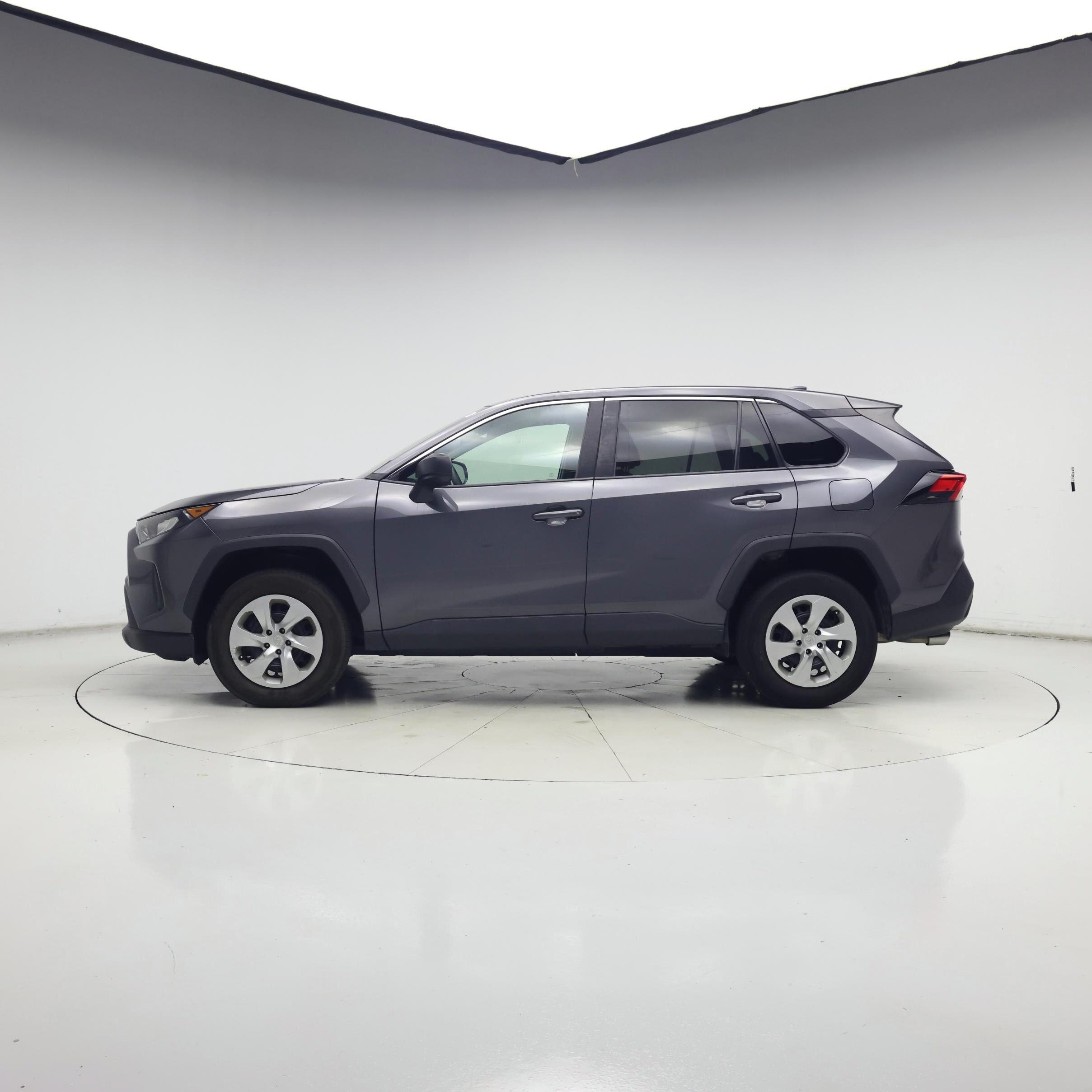 Thumbnail: 2022 Toyota RAV4 - 3