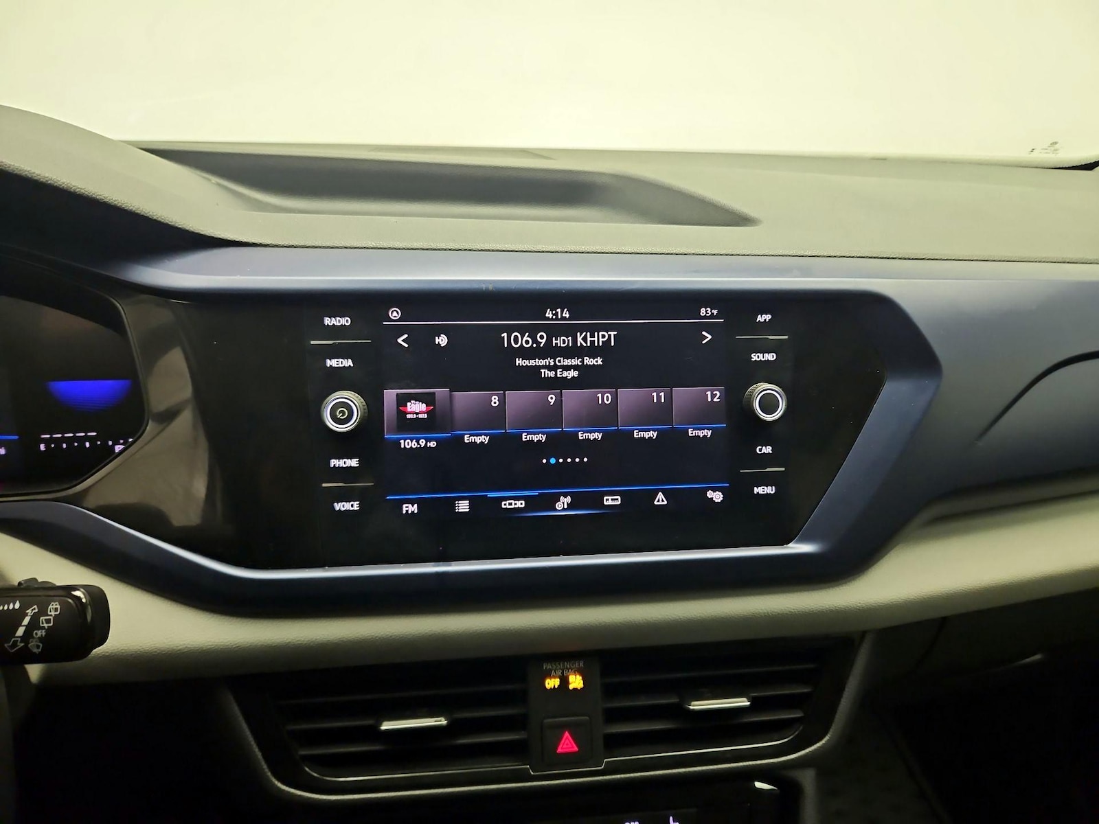 2023 Volkswagen Taos SE - Photo 15
