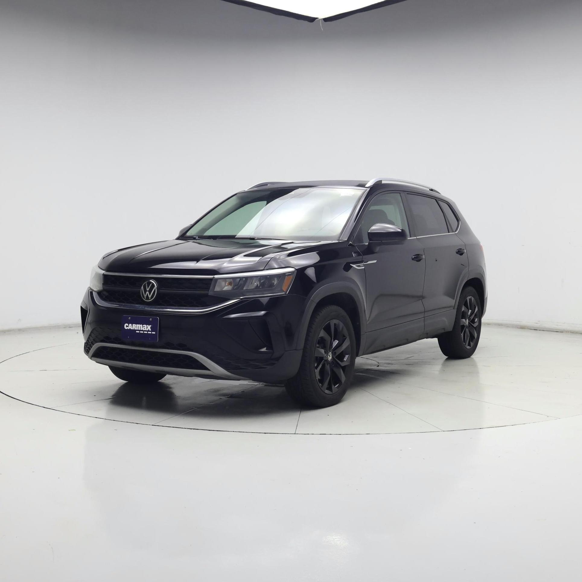 Thumbnail: 2023 Volkswagen Taos - 4