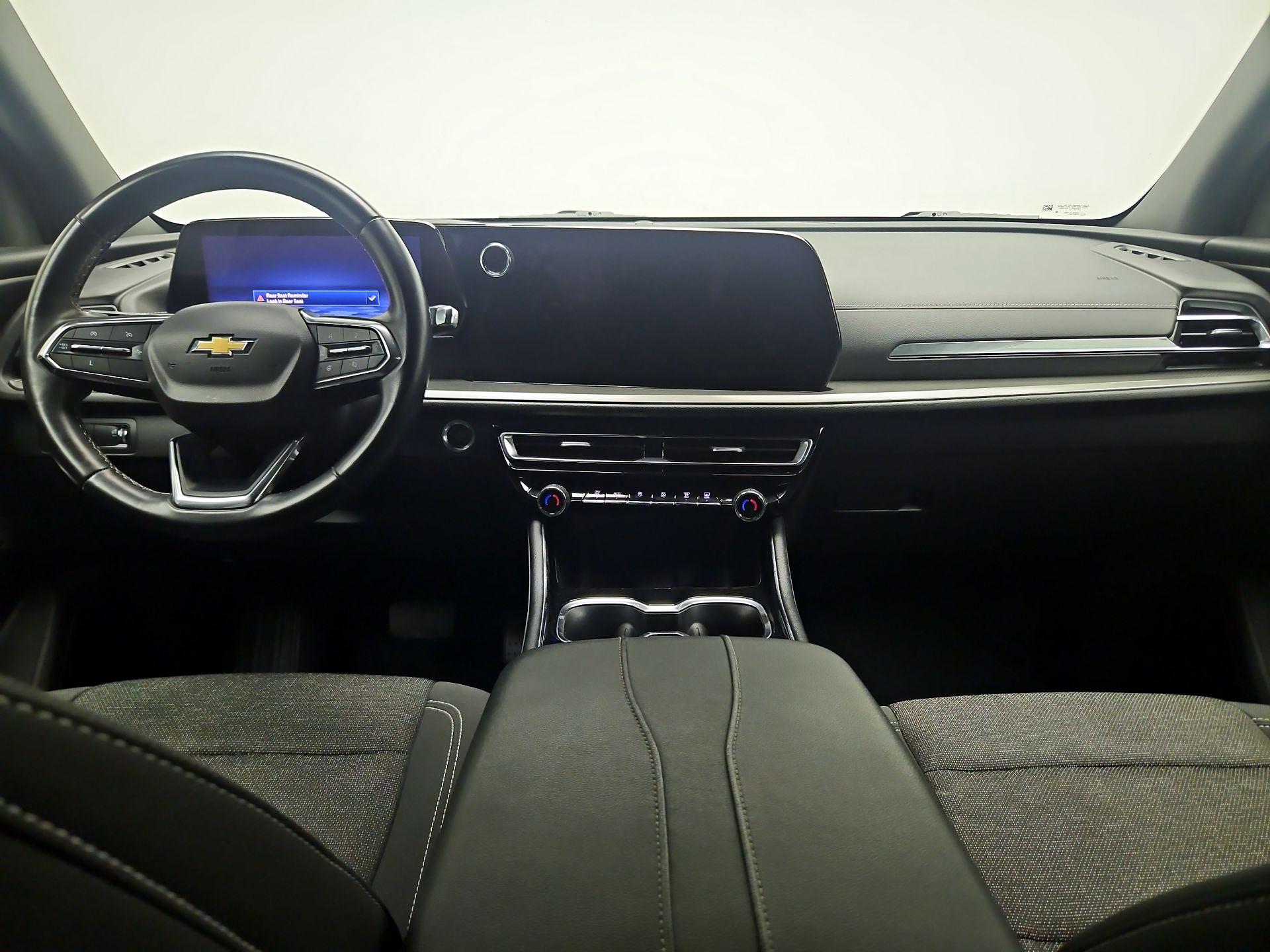 Thumbnail: 2024 Chevrolet Traverse - 9