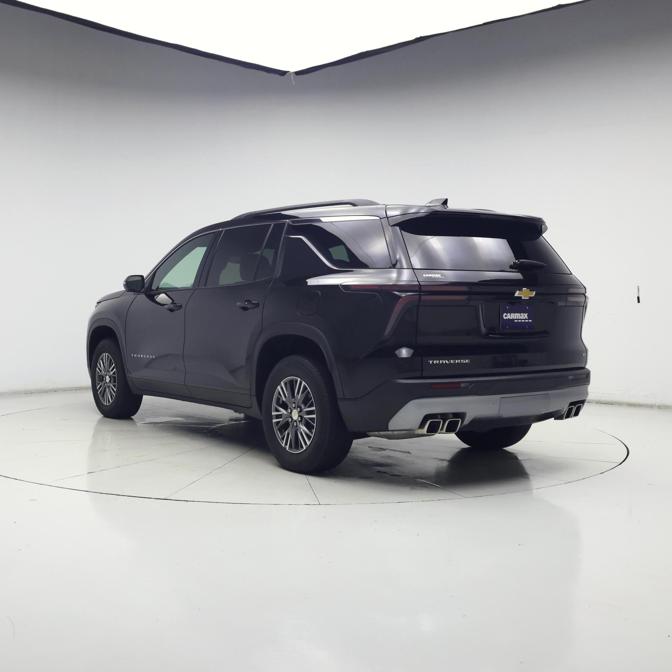 Thumbnail: 2024 Chevrolet Traverse - 2