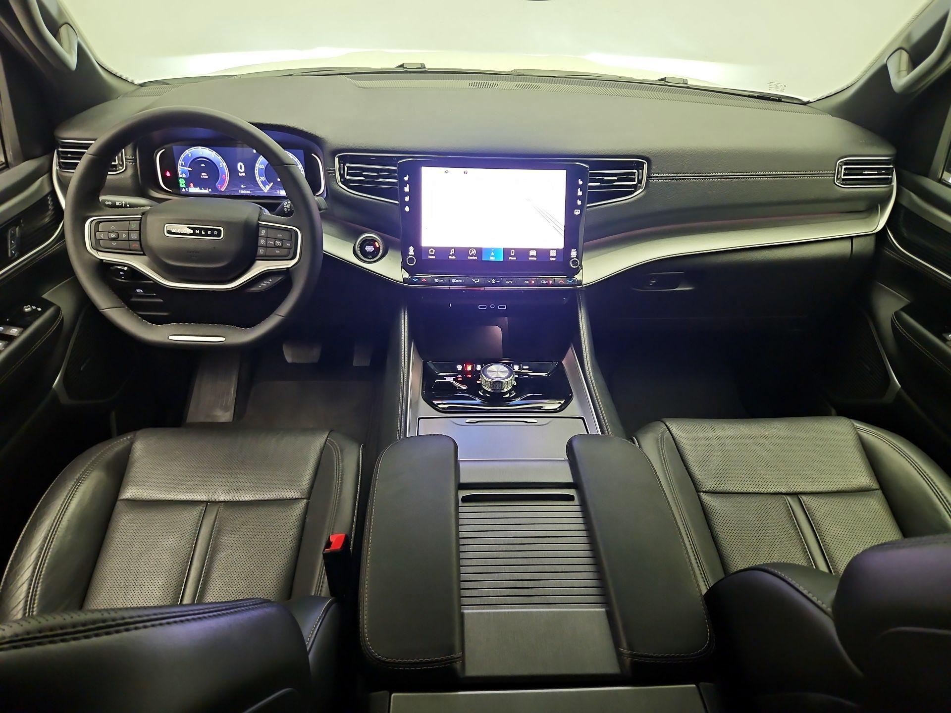 Thumbnail: 2025 Jeep Wagoneer - 9