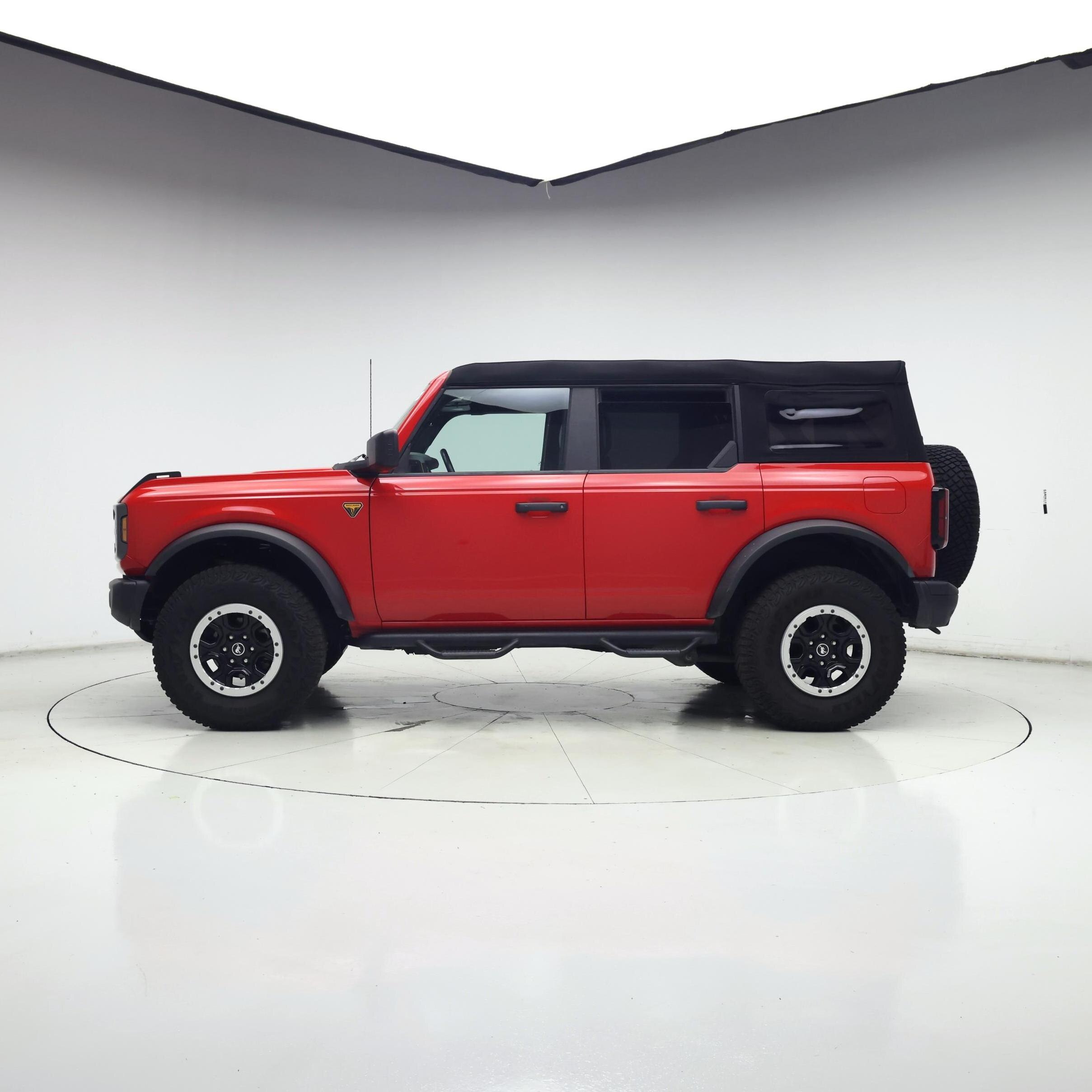 Thumbnail: 2023 Ford Bronco - 3