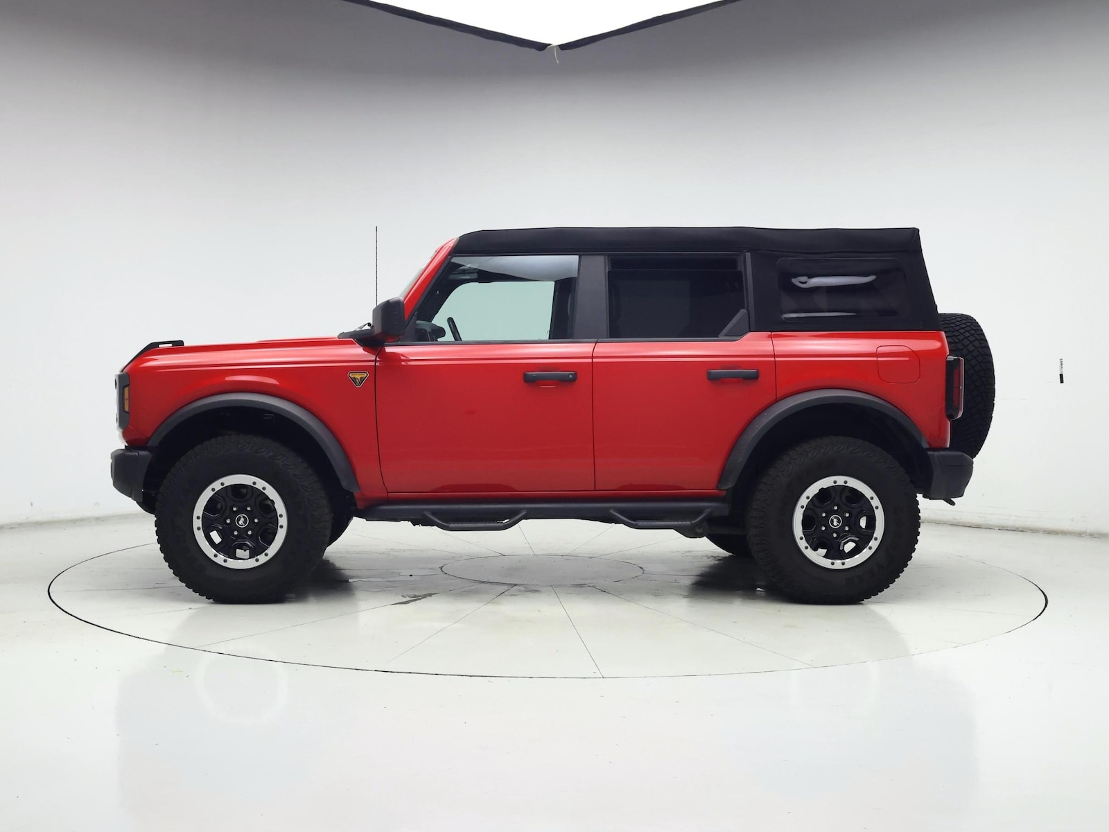 2023 Ford Bronco 4-Door Badlands - Photo 4