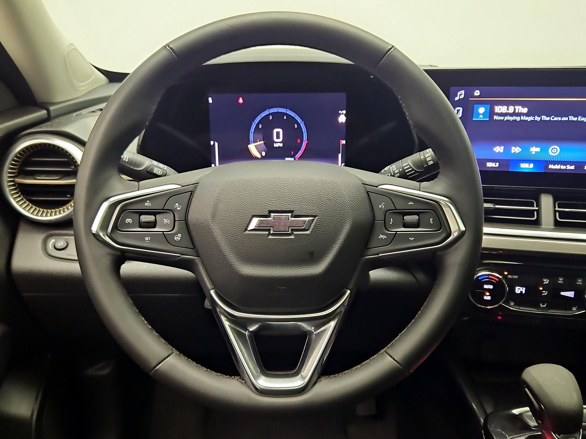 Thumbnail: 2025 Chevrolet Trax - 10