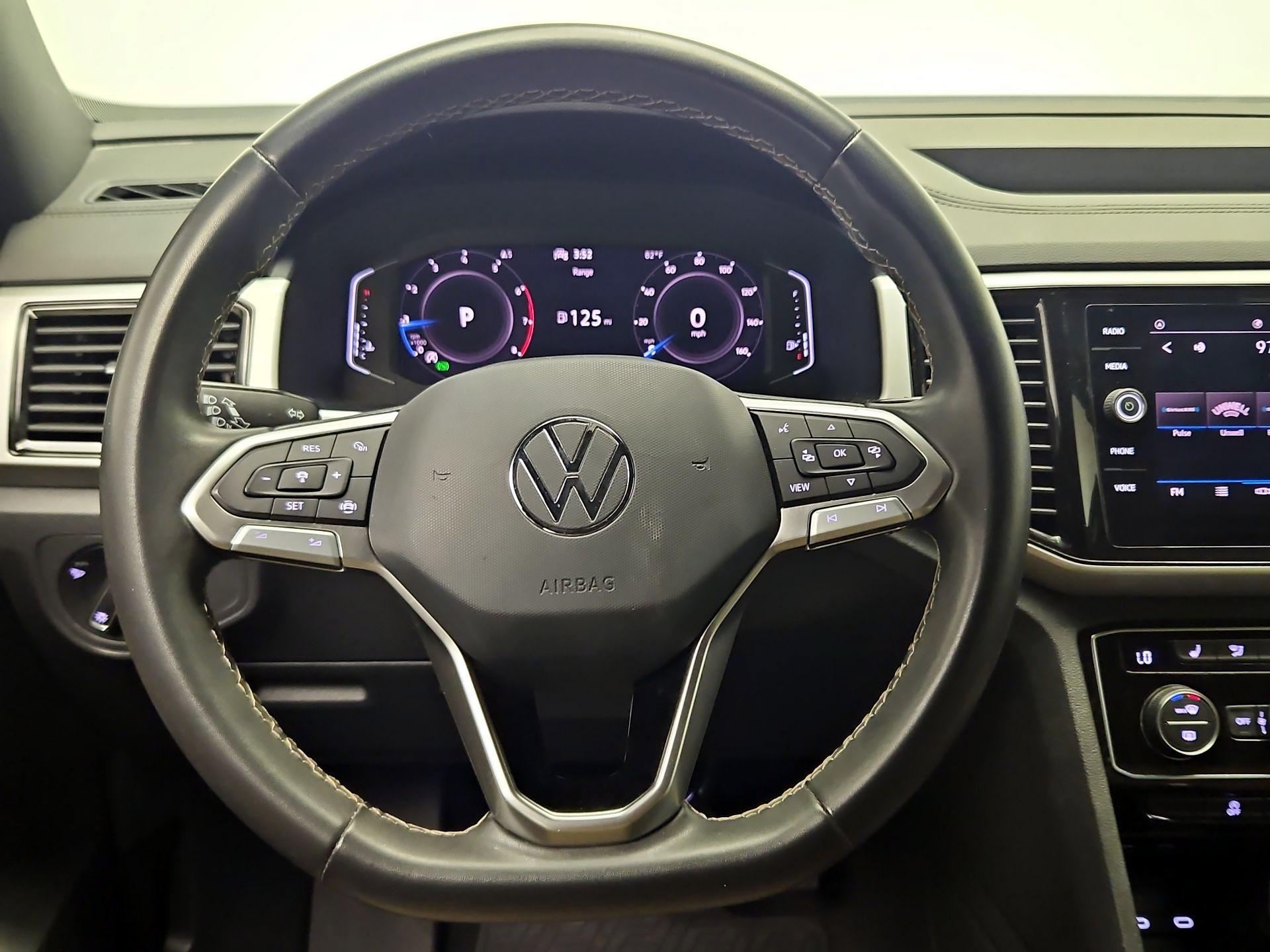 Thumbnail: 2023 Volkswagen Atlas - 10