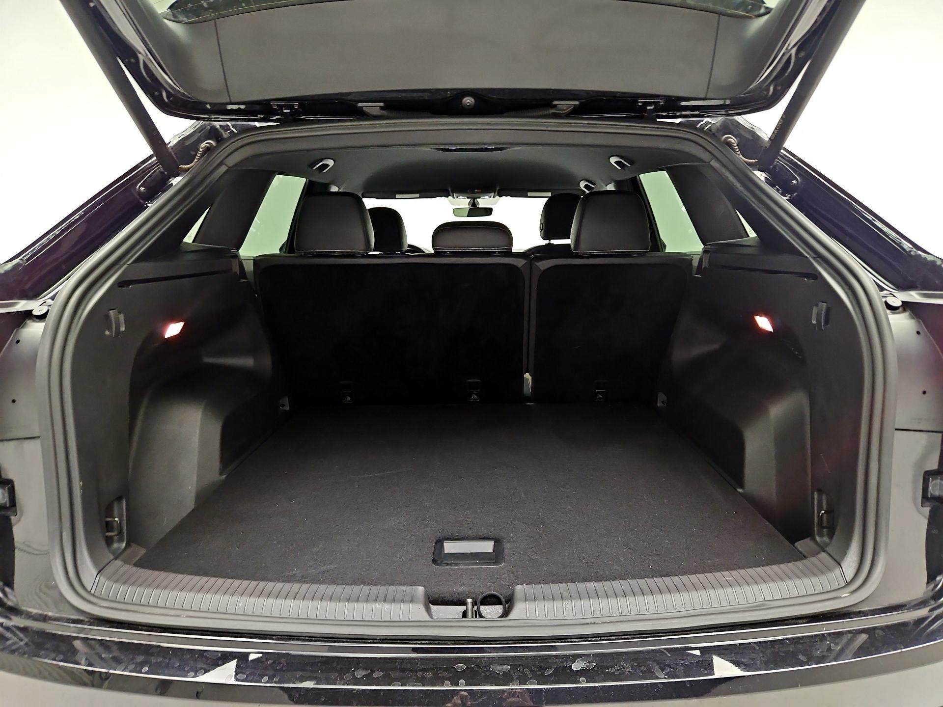 Thumbnail: 2023 Volkswagen Atlas - 20