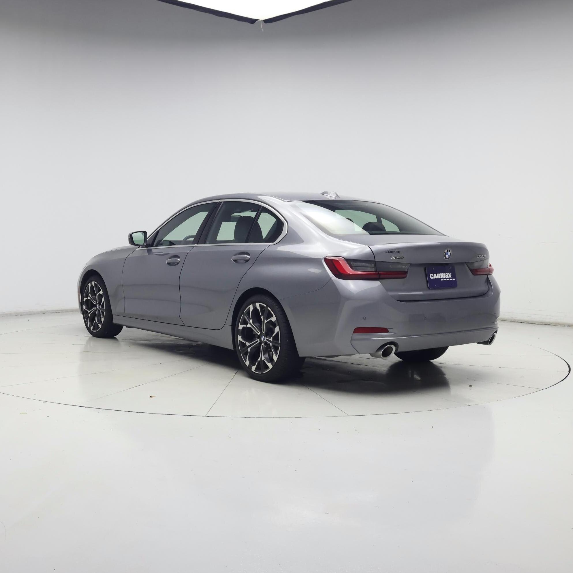 Thumbnail: 2026 BMW 3 Series - 2