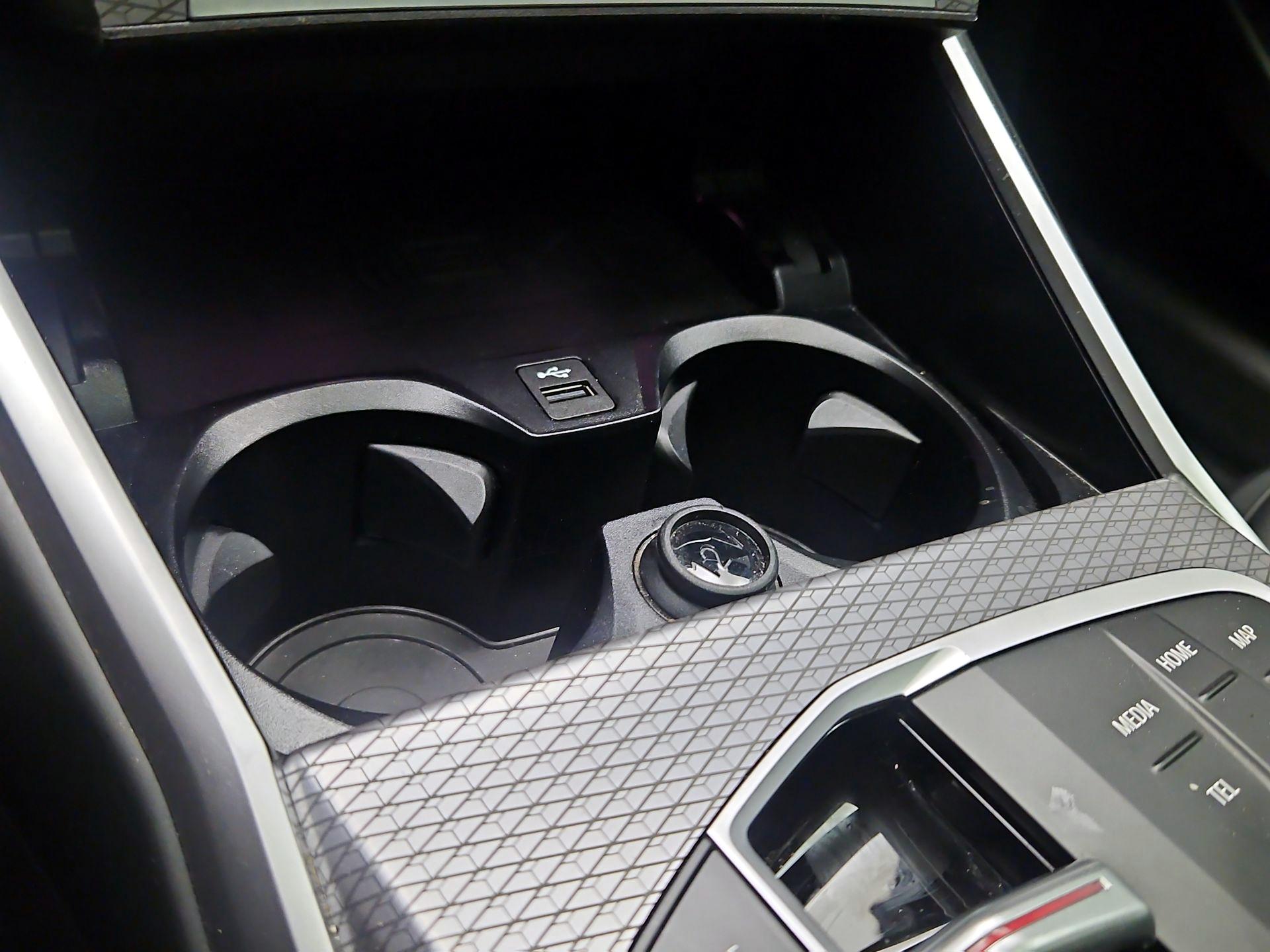 Thumbnail: 2026 BMW 3 Series - 19