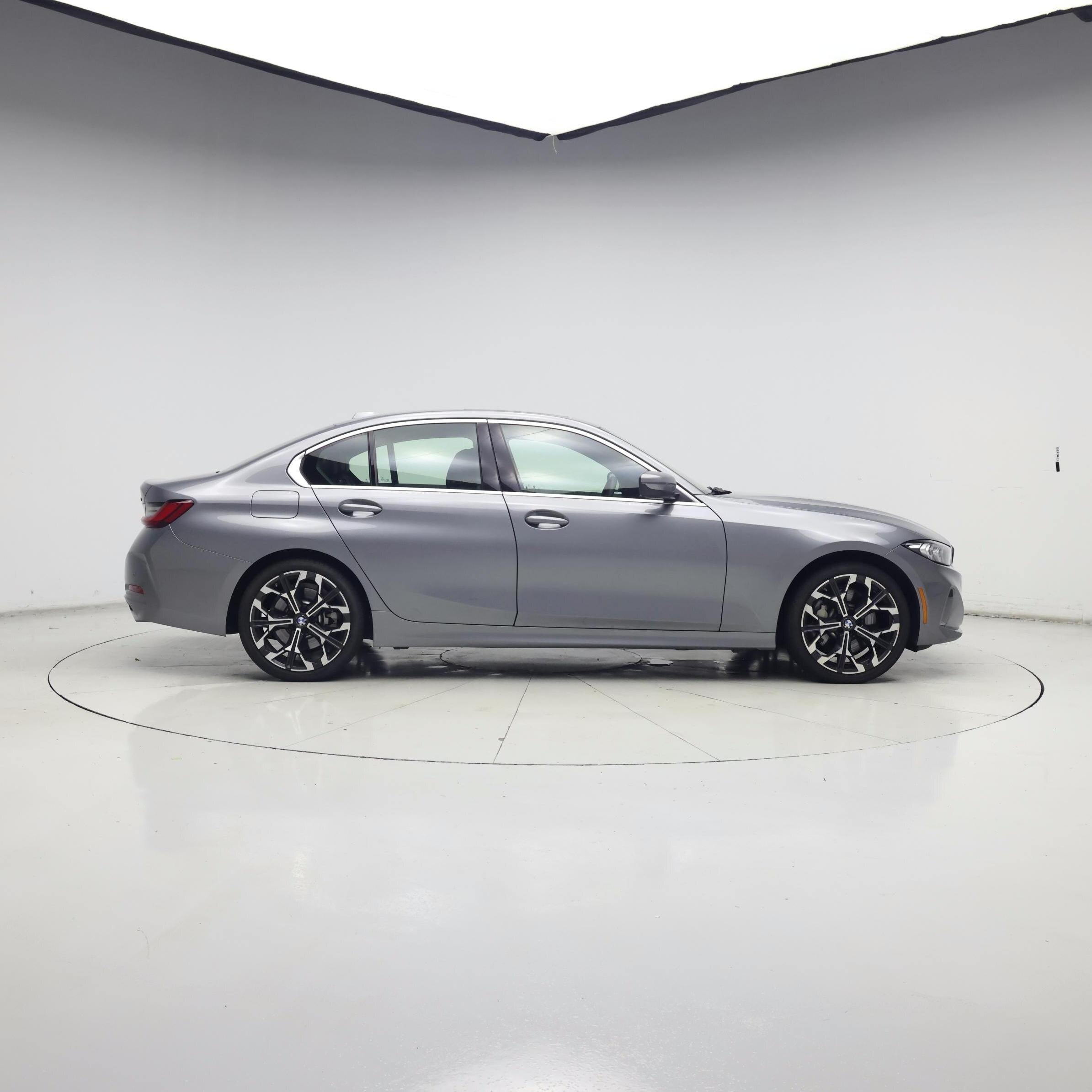 Thumbnail: 2026 BMW 3 Series - 7