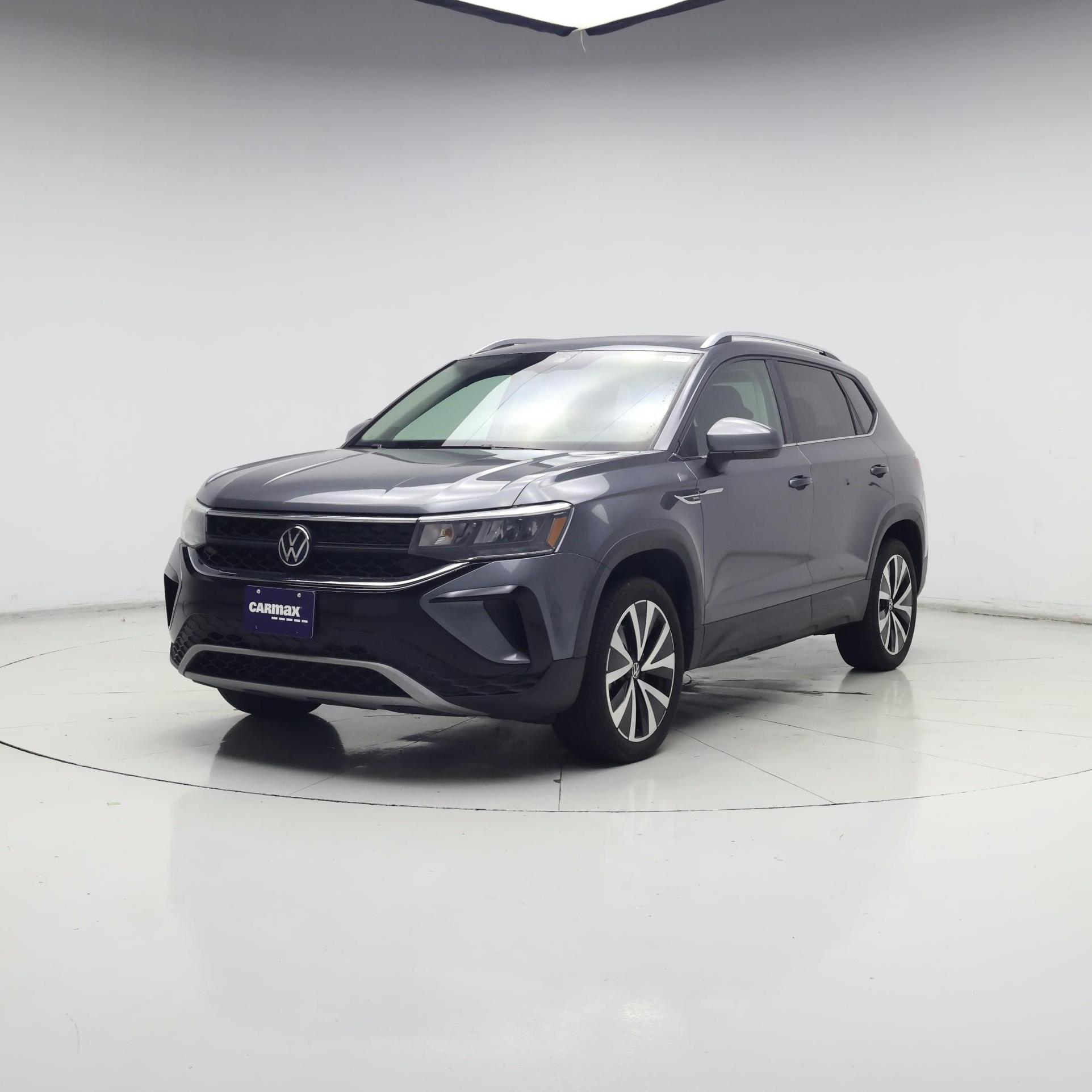 Thumbnail: 2023 Volkswagen Taos - 4