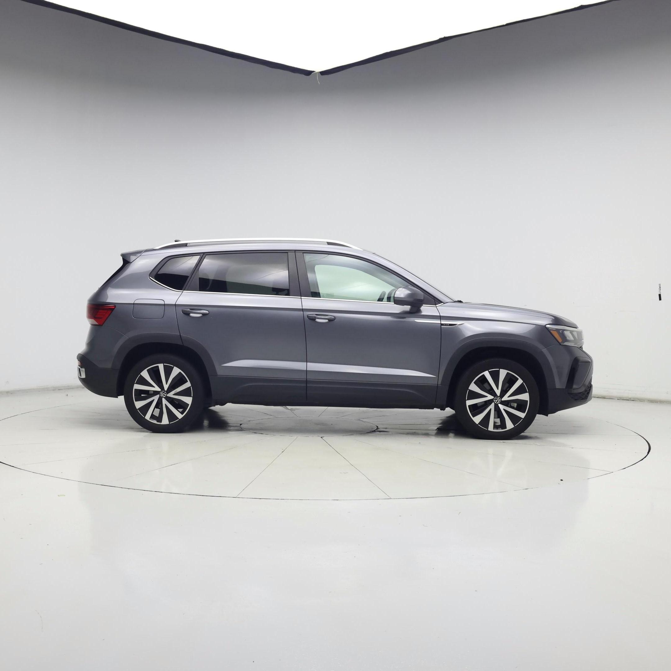 Thumbnail: 2023 Volkswagen Taos - 7