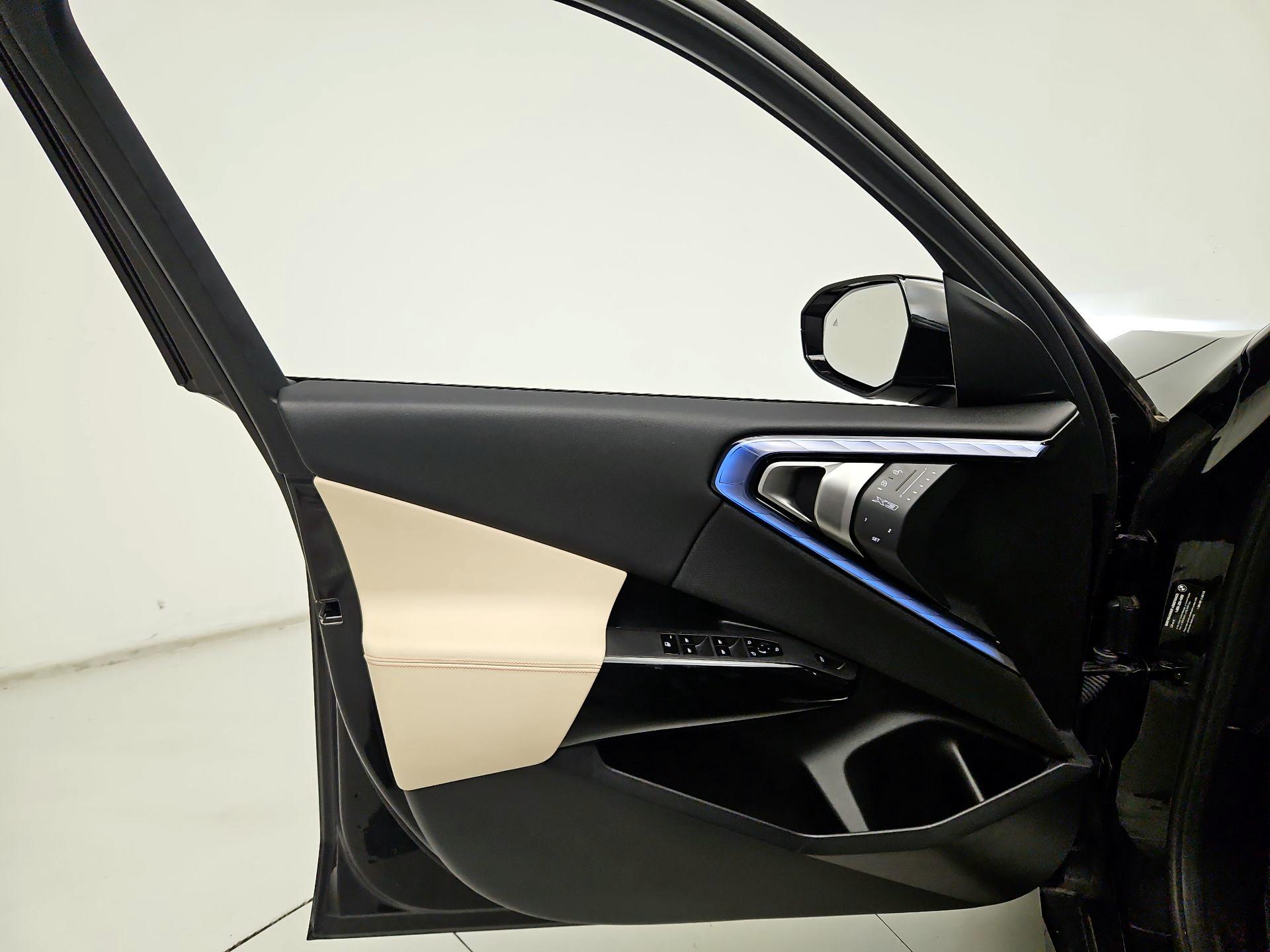 Thumbnail: 2026 BMW X3 - 12