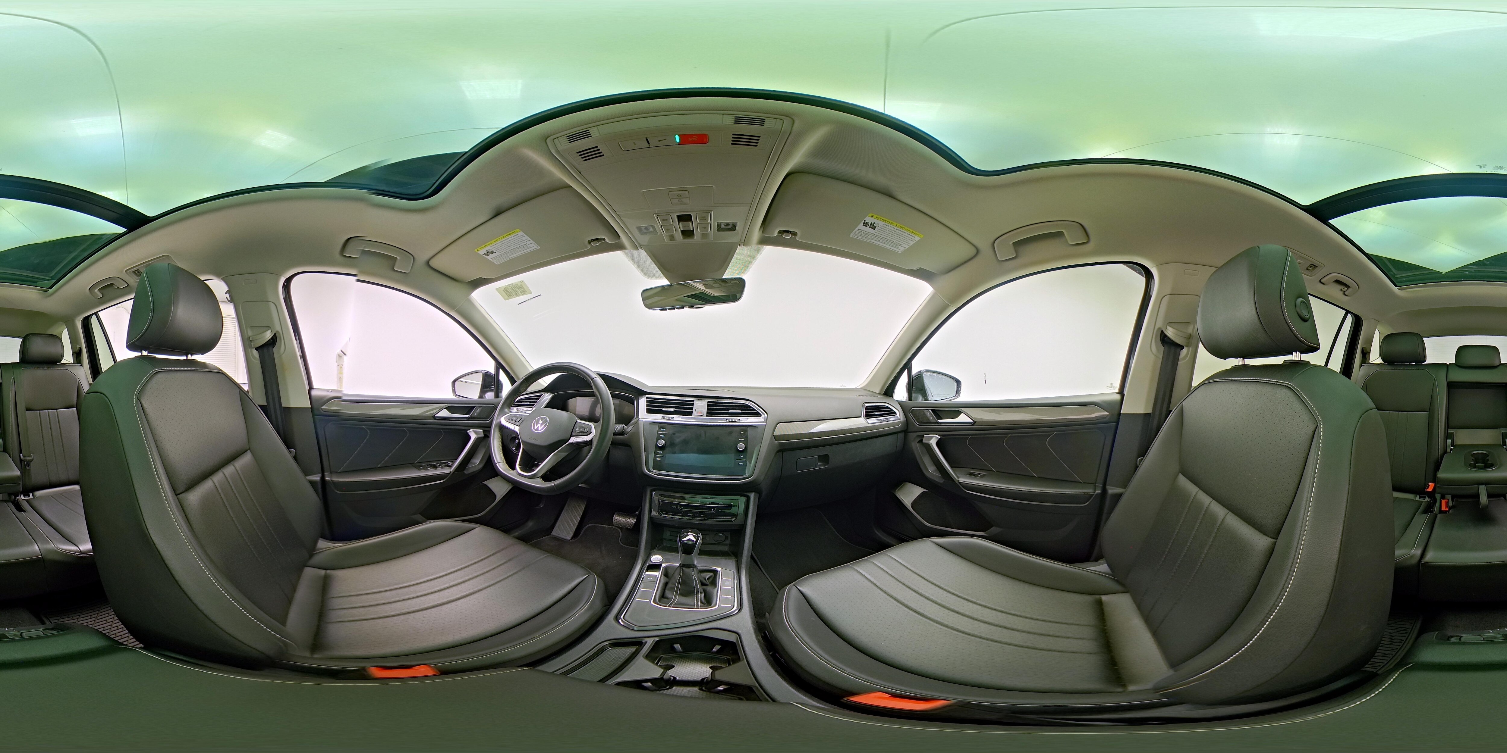 2023 Volkswagen Tiguan SE - Photo 26