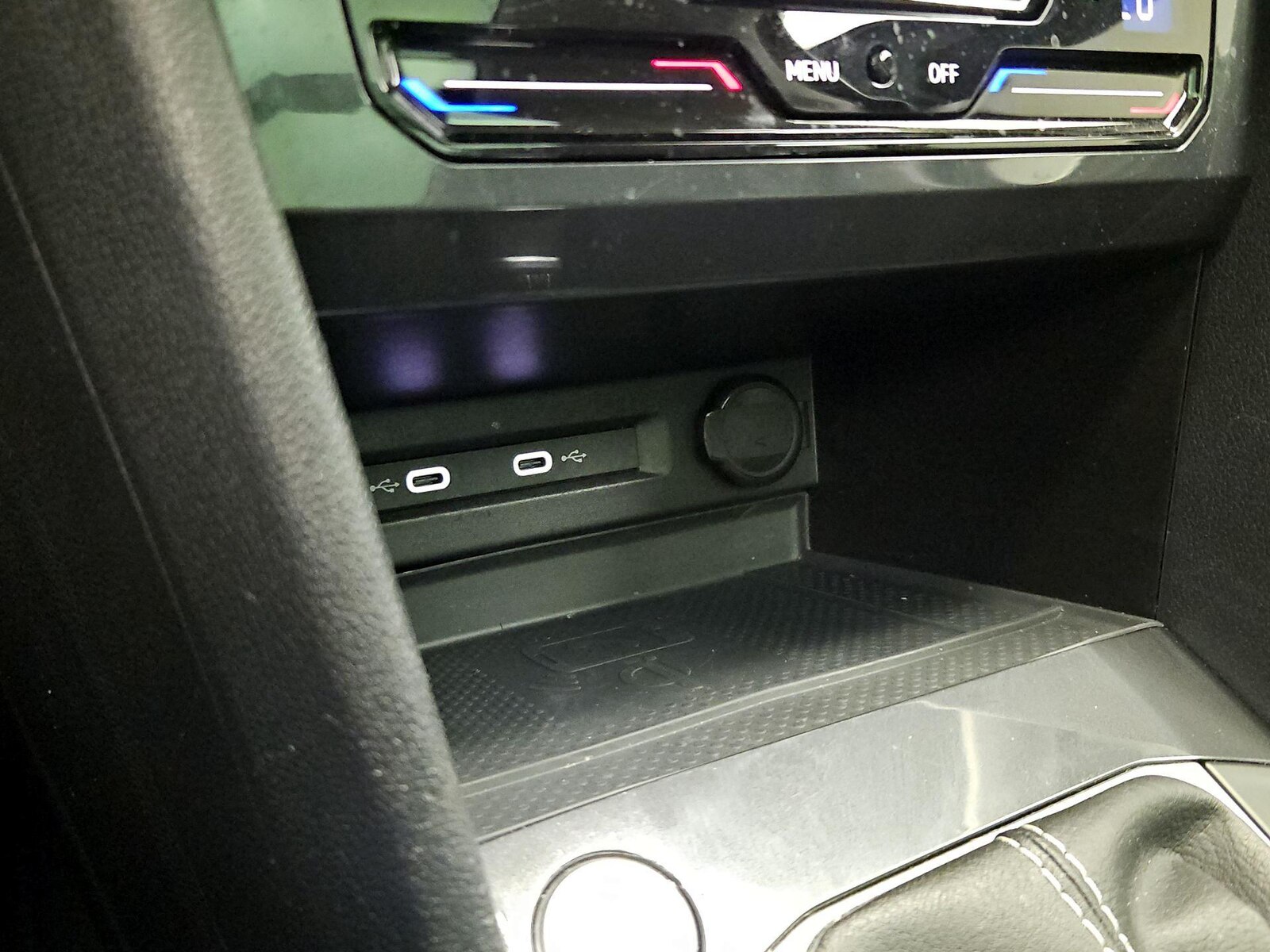 2023 Volkswagen Tiguan SE - Photo 19