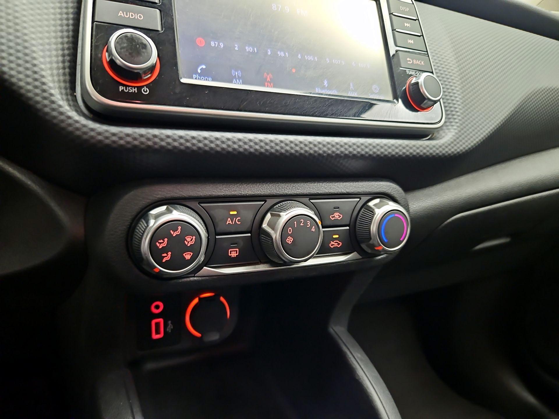 Thumbnail: 2023 Nissan Kicks - 15