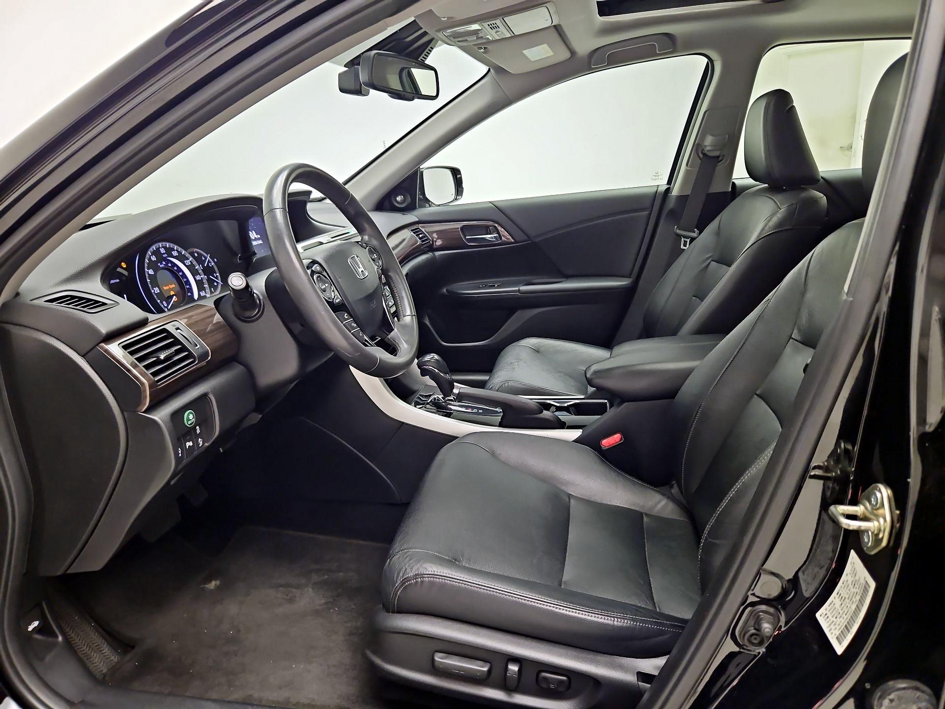 Thumbnail: 2016 Honda Accord - 11