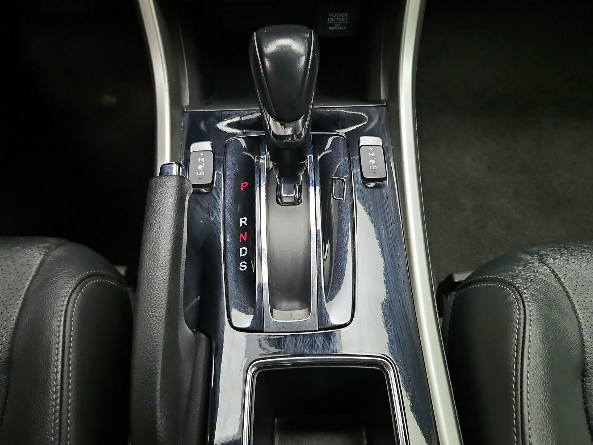 Thumbnail: 2016 Honda Accord - 18