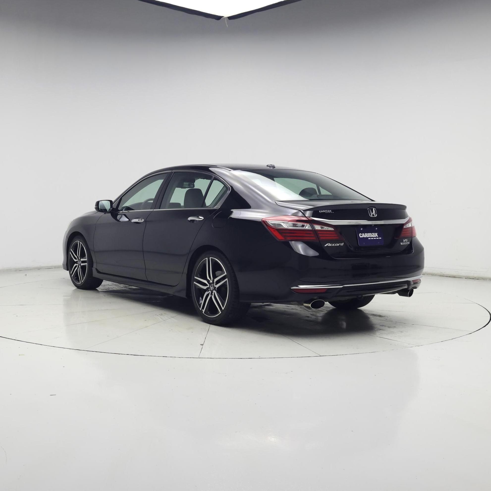 Thumbnail: 2016 Honda Accord - 2