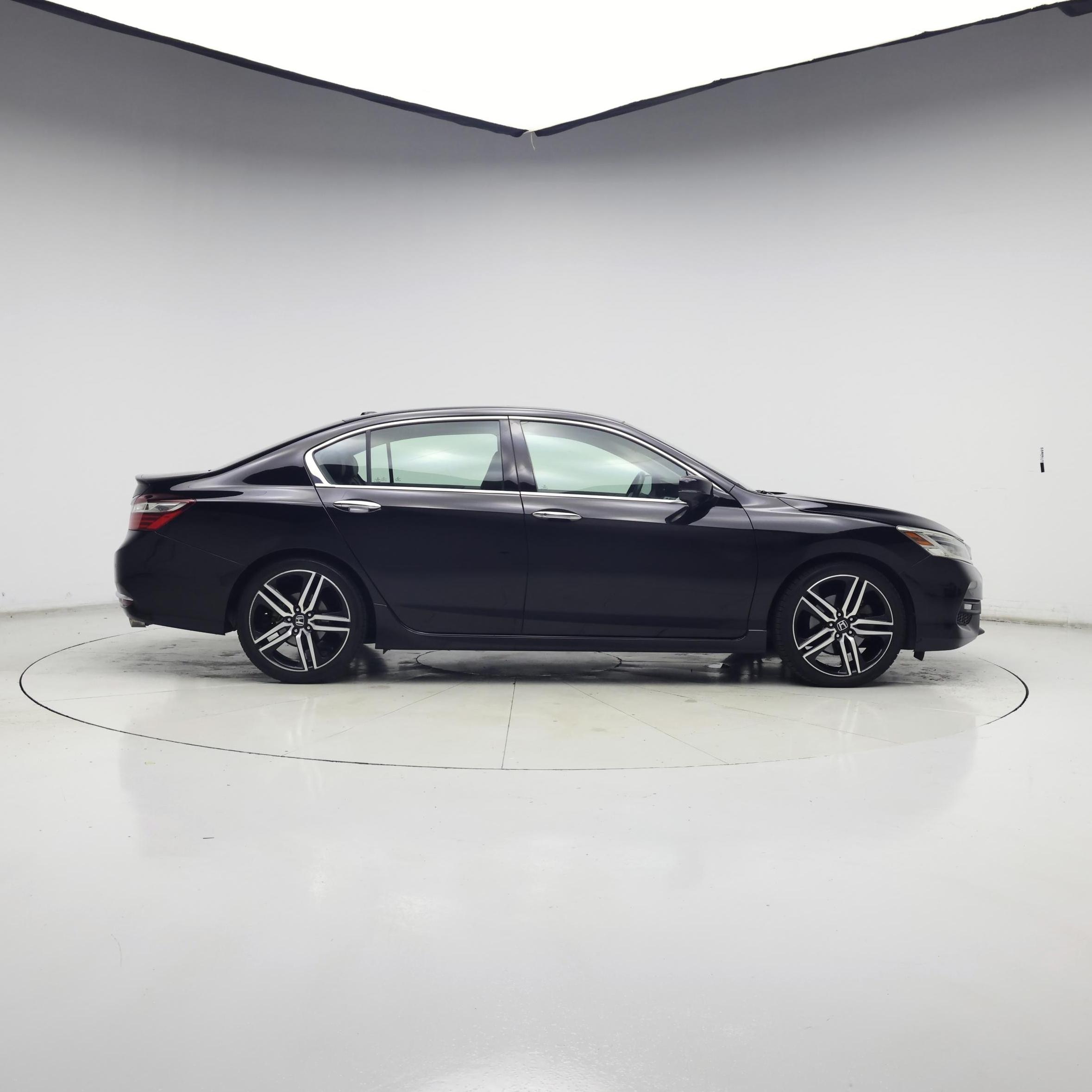 Thumbnail: 2016 Honda Accord - 7