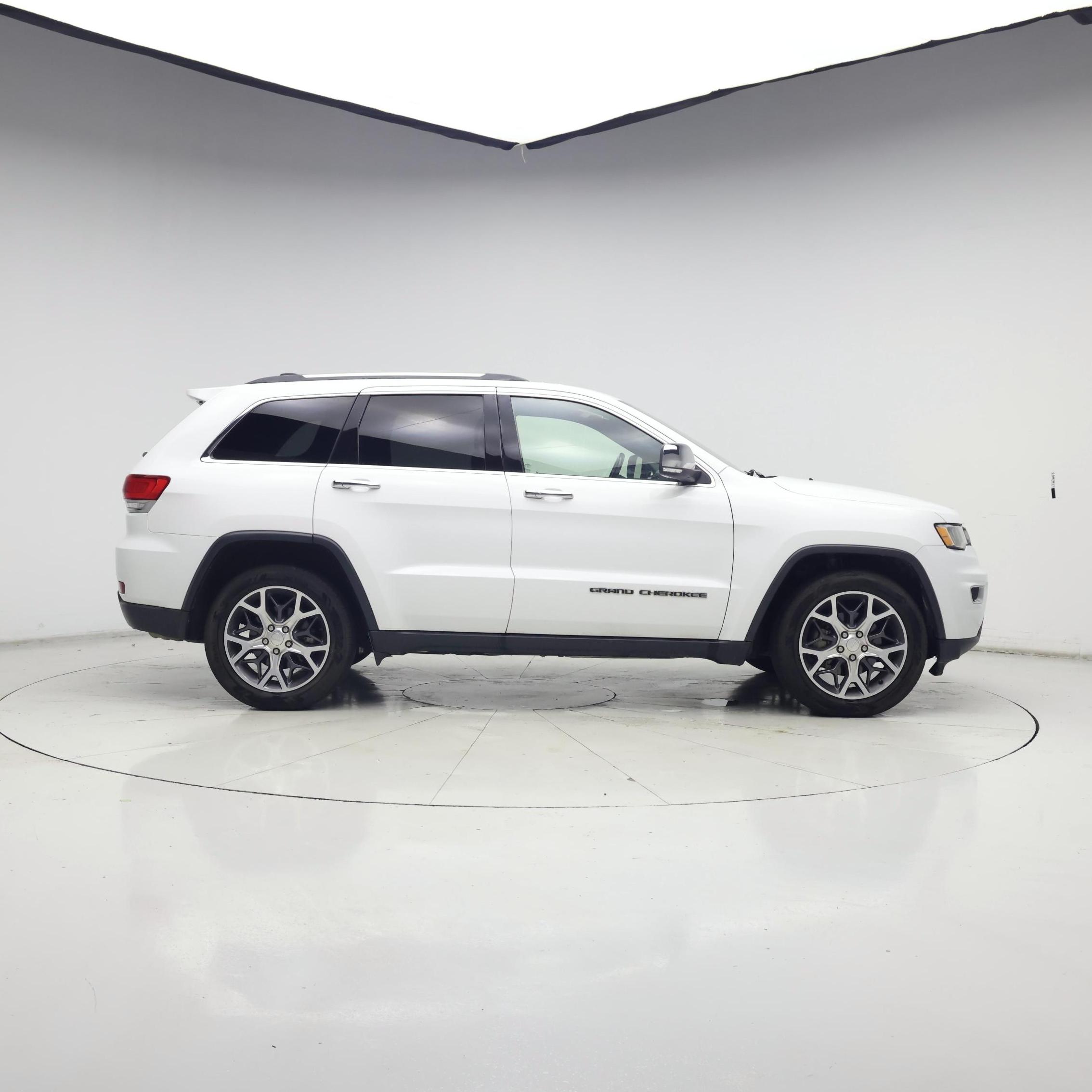 Thumbnail: 2019 Jeep Grand Cherokee - 7
