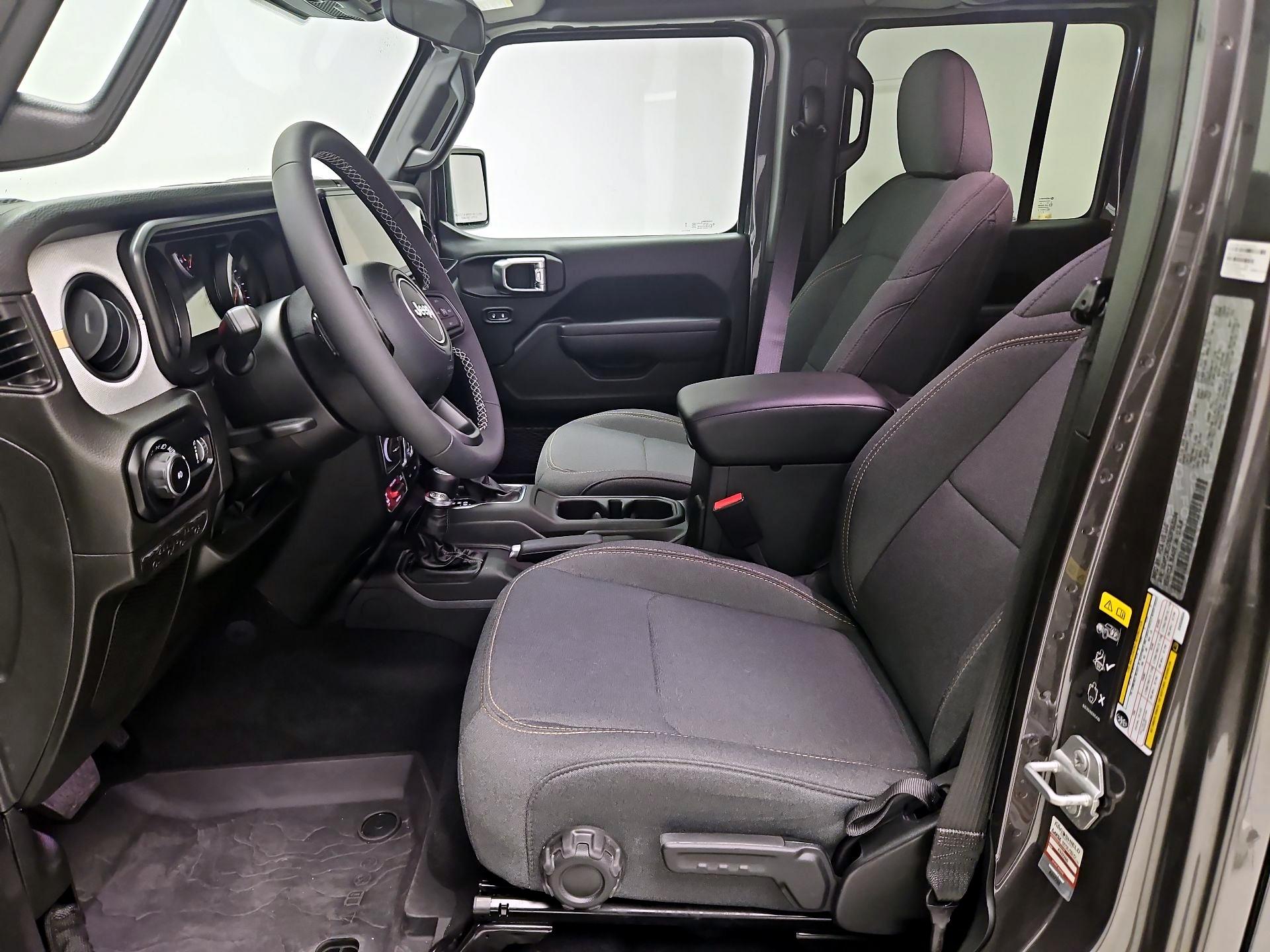 Thumbnail: 2025 Jeep Wrangler - 11