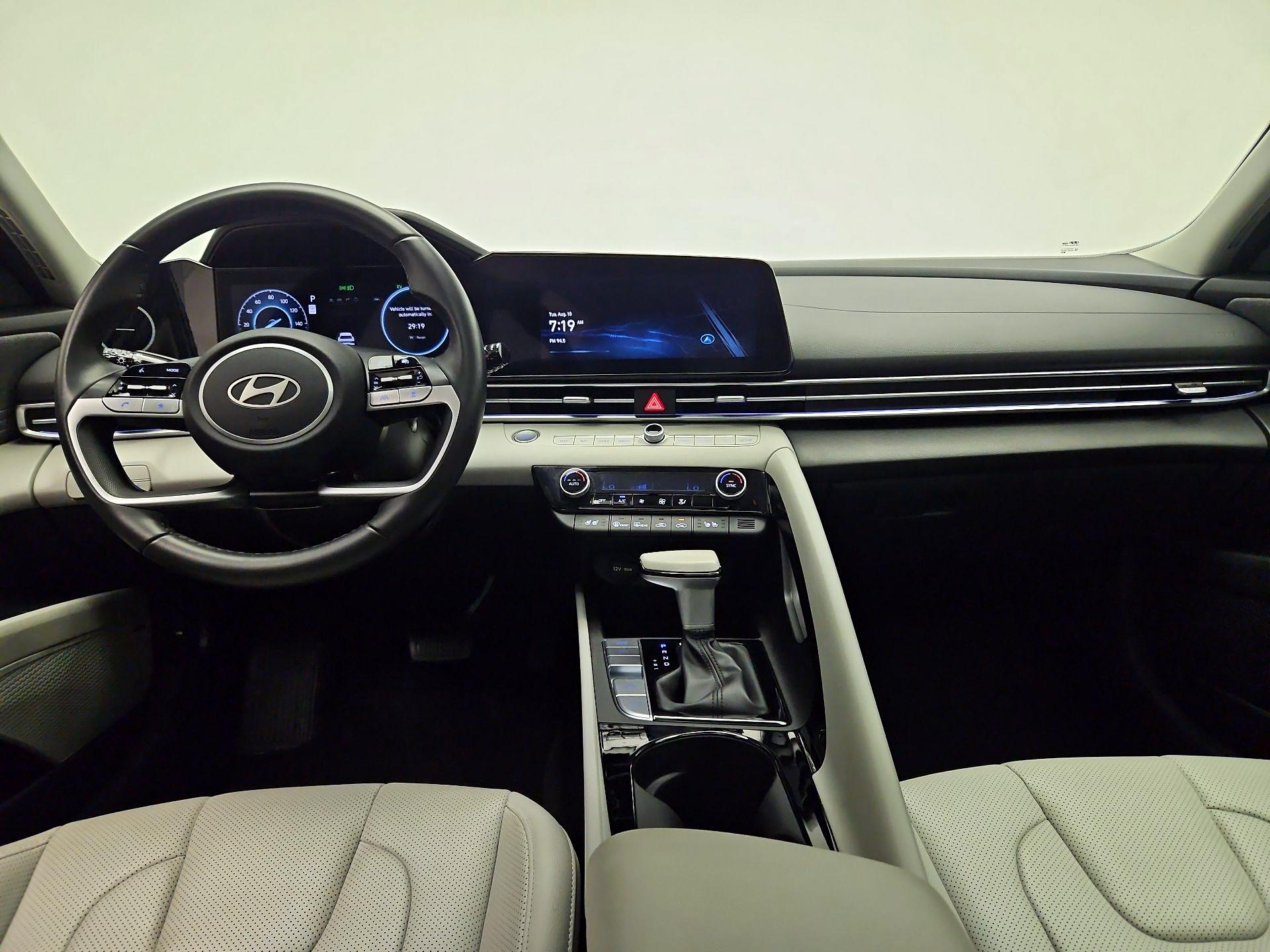 Thumbnail: 2025 Hyundai Elantra - 9