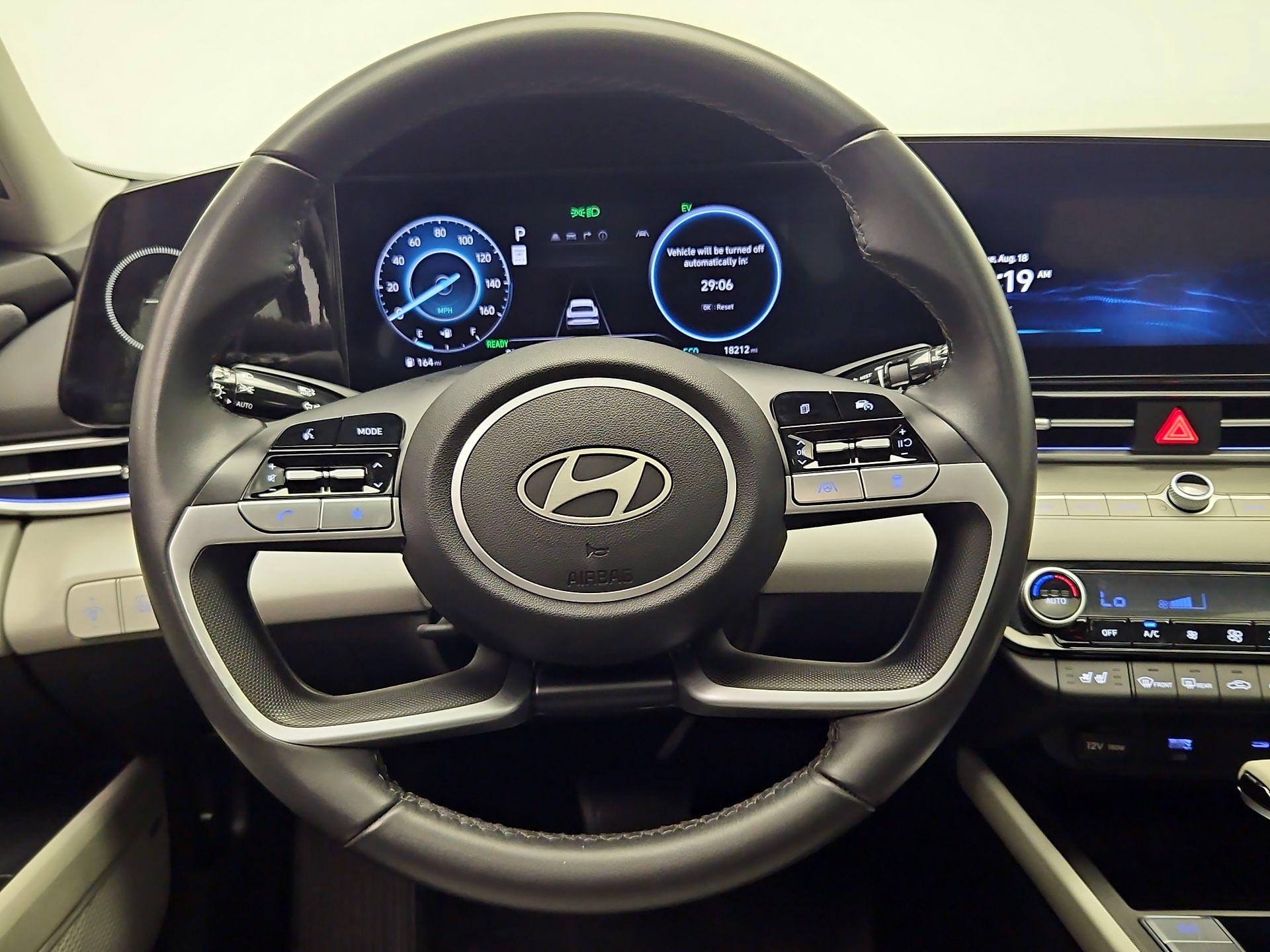 Thumbnail: 2025 Hyundai Elantra - 10