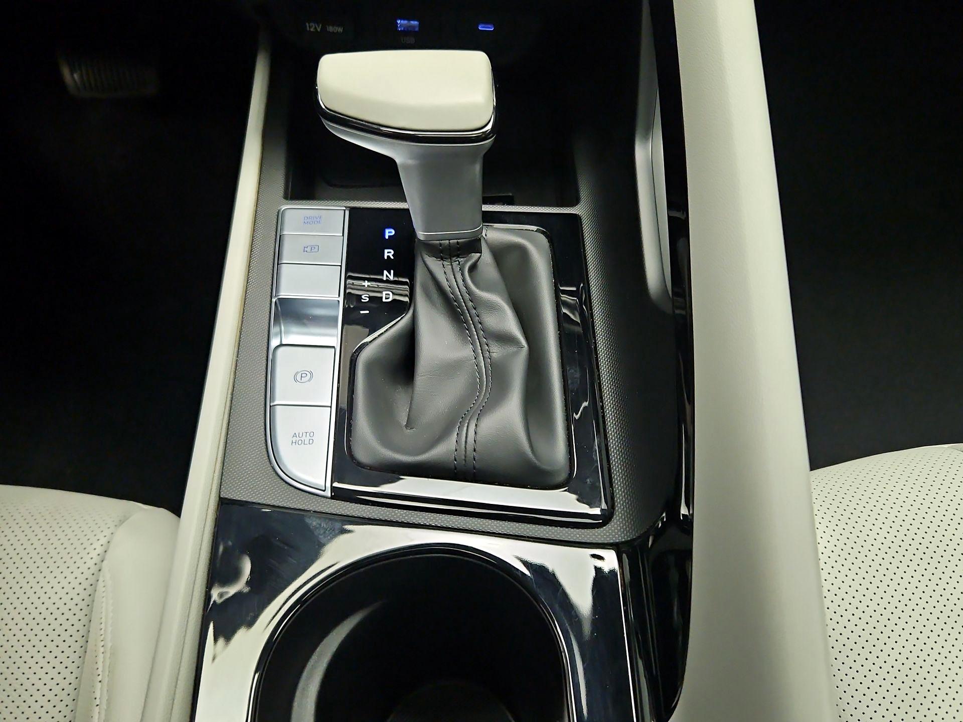 Thumbnail: 2025 Hyundai Elantra - 18