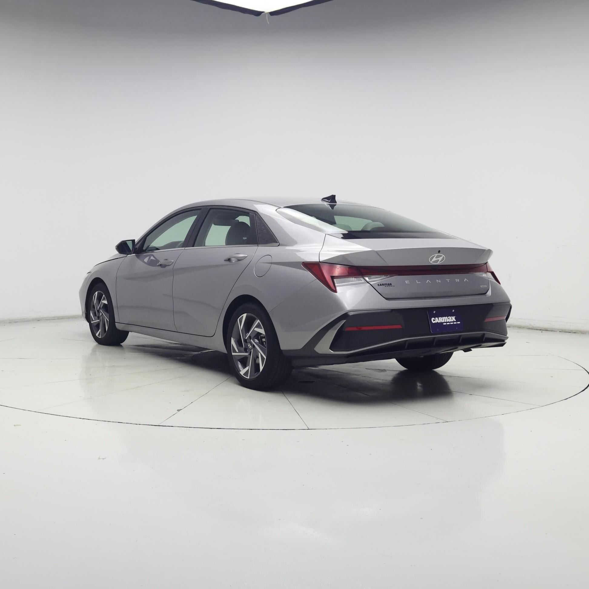 Thumbnail: 2025 Hyundai Elantra - 2