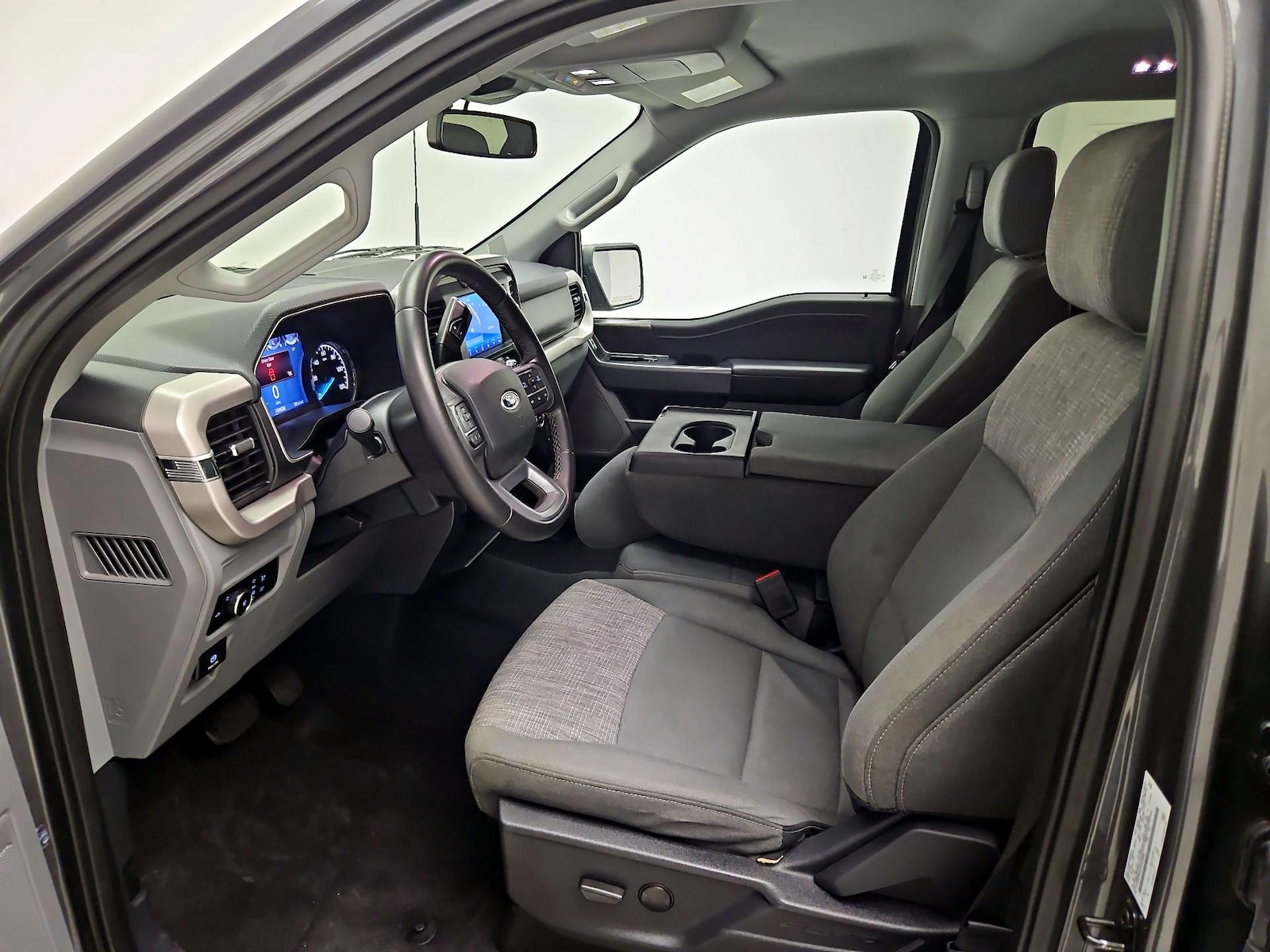 2023 Ford F-150 XLT - Photo 12