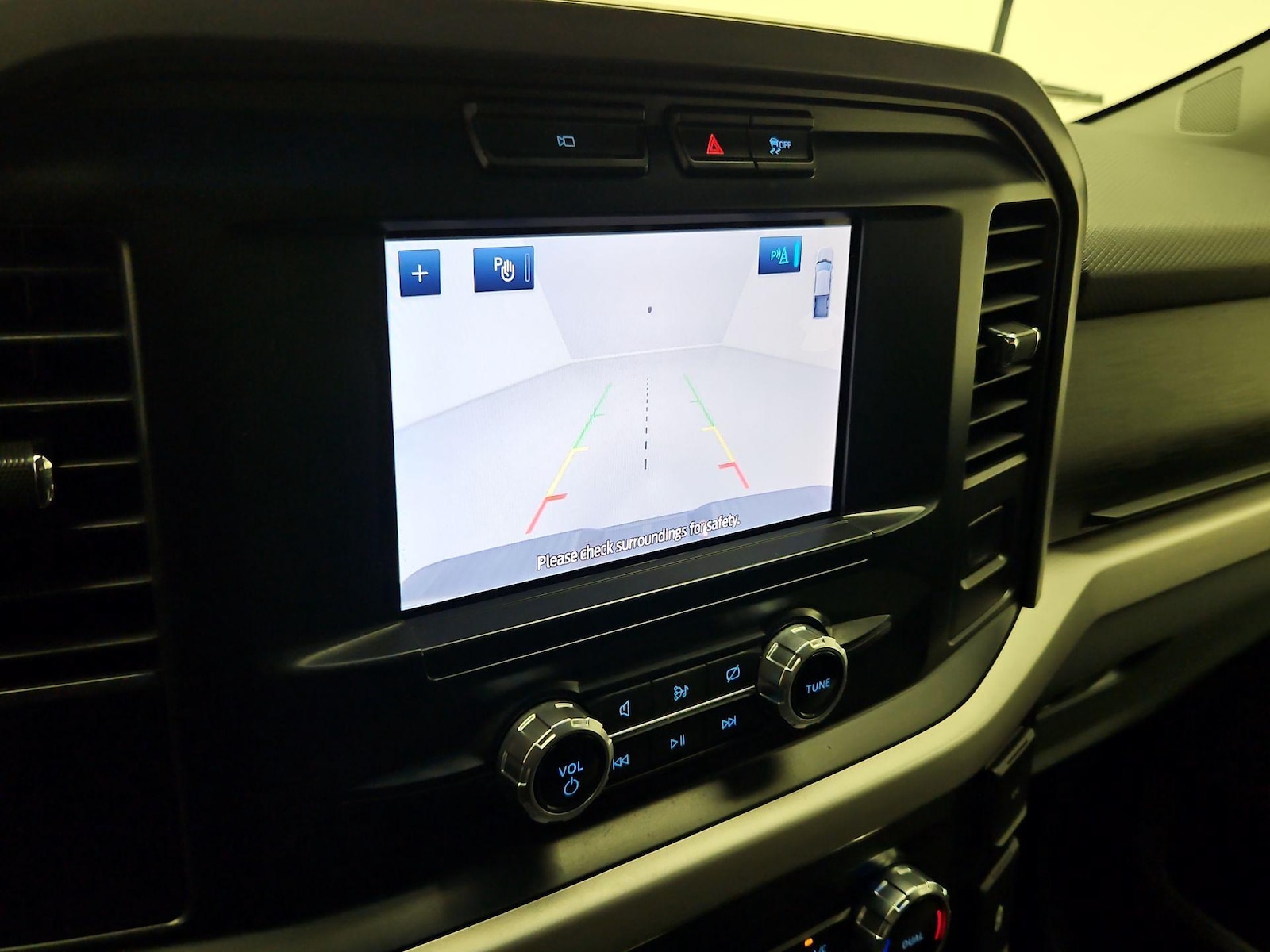 2023 Ford F-150 XLT - Photo 16