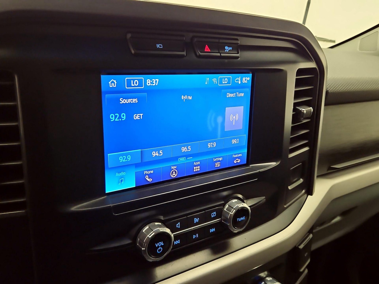 2023 Ford F-150 XLT - Photo 17