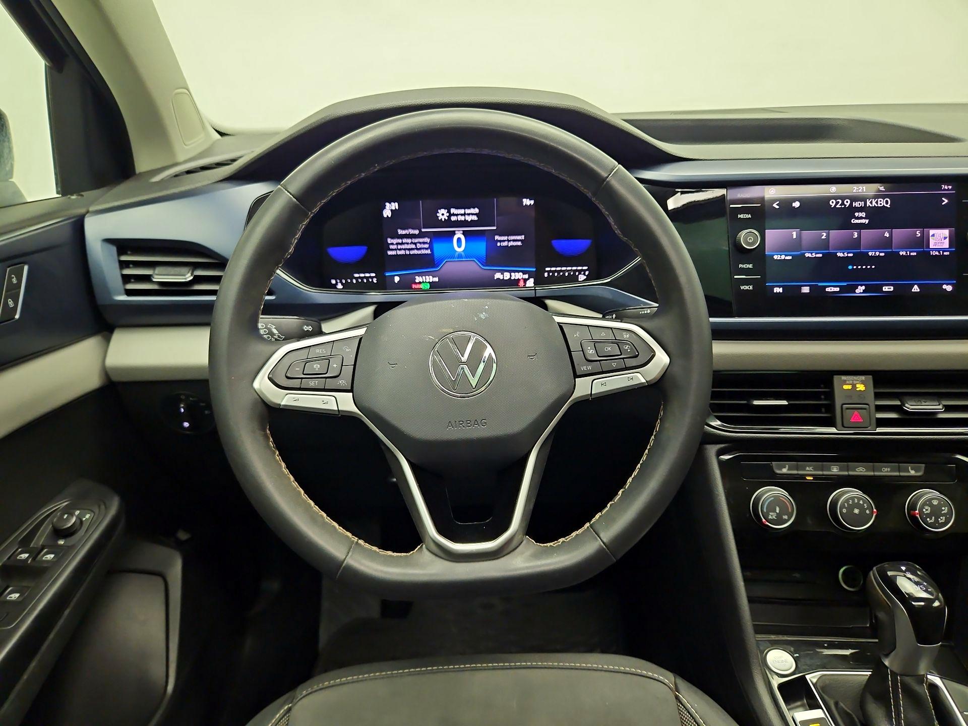 Thumbnail: 2023 Volkswagen Taos - 10