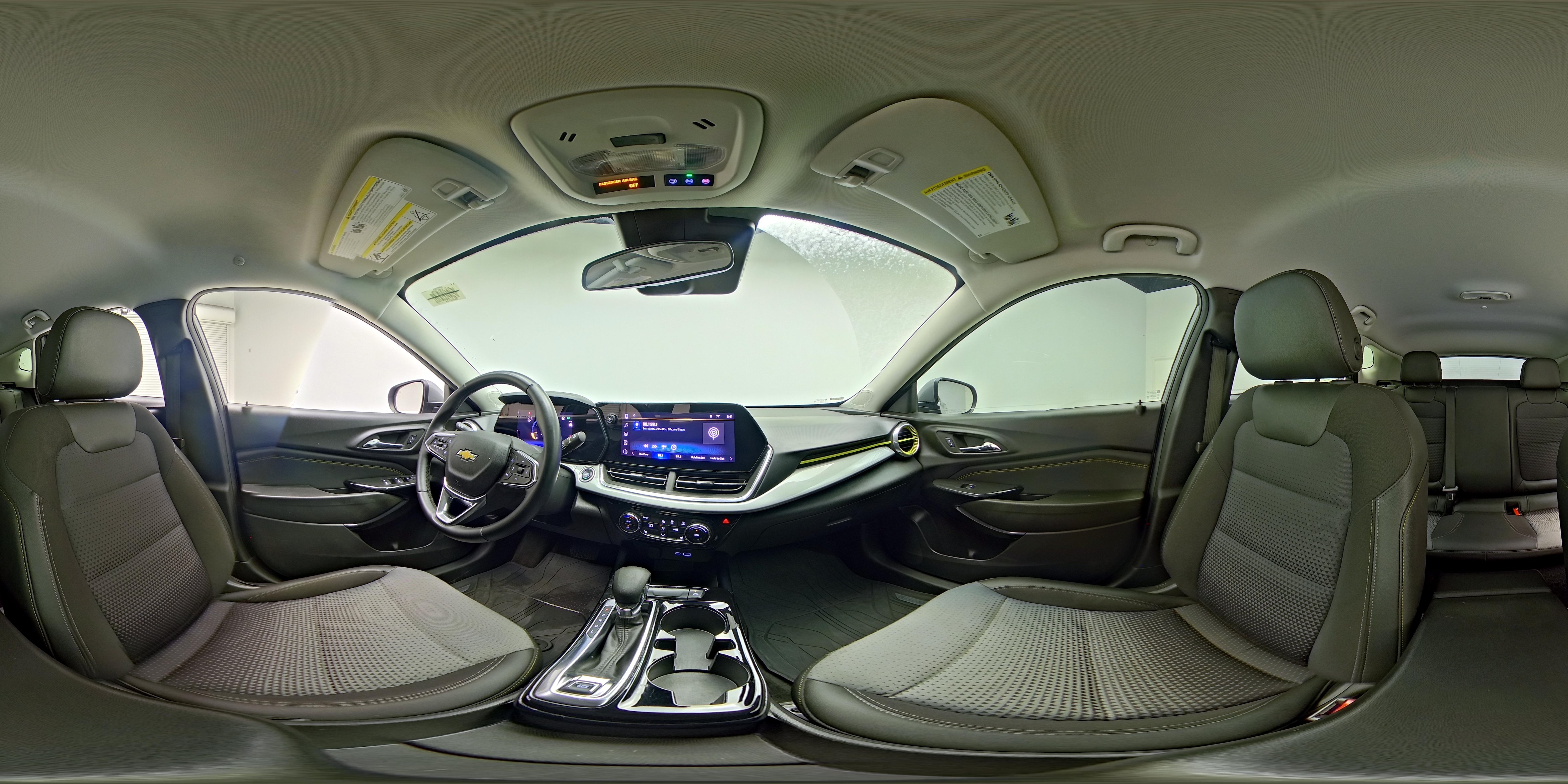 2024 Chevrolet Trax LT - Photo 22