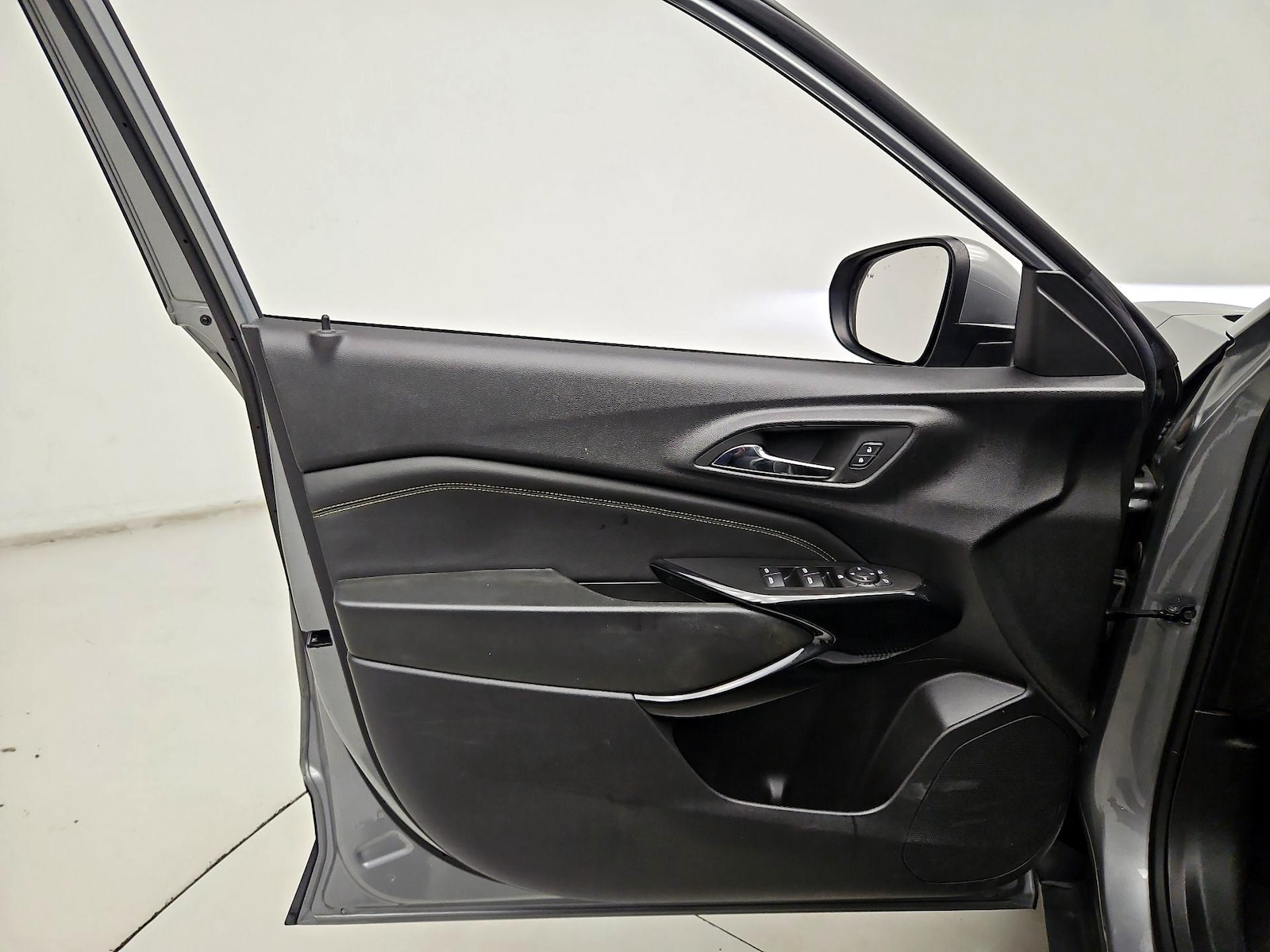 2024 Chevrolet Trax LT - Photo 13