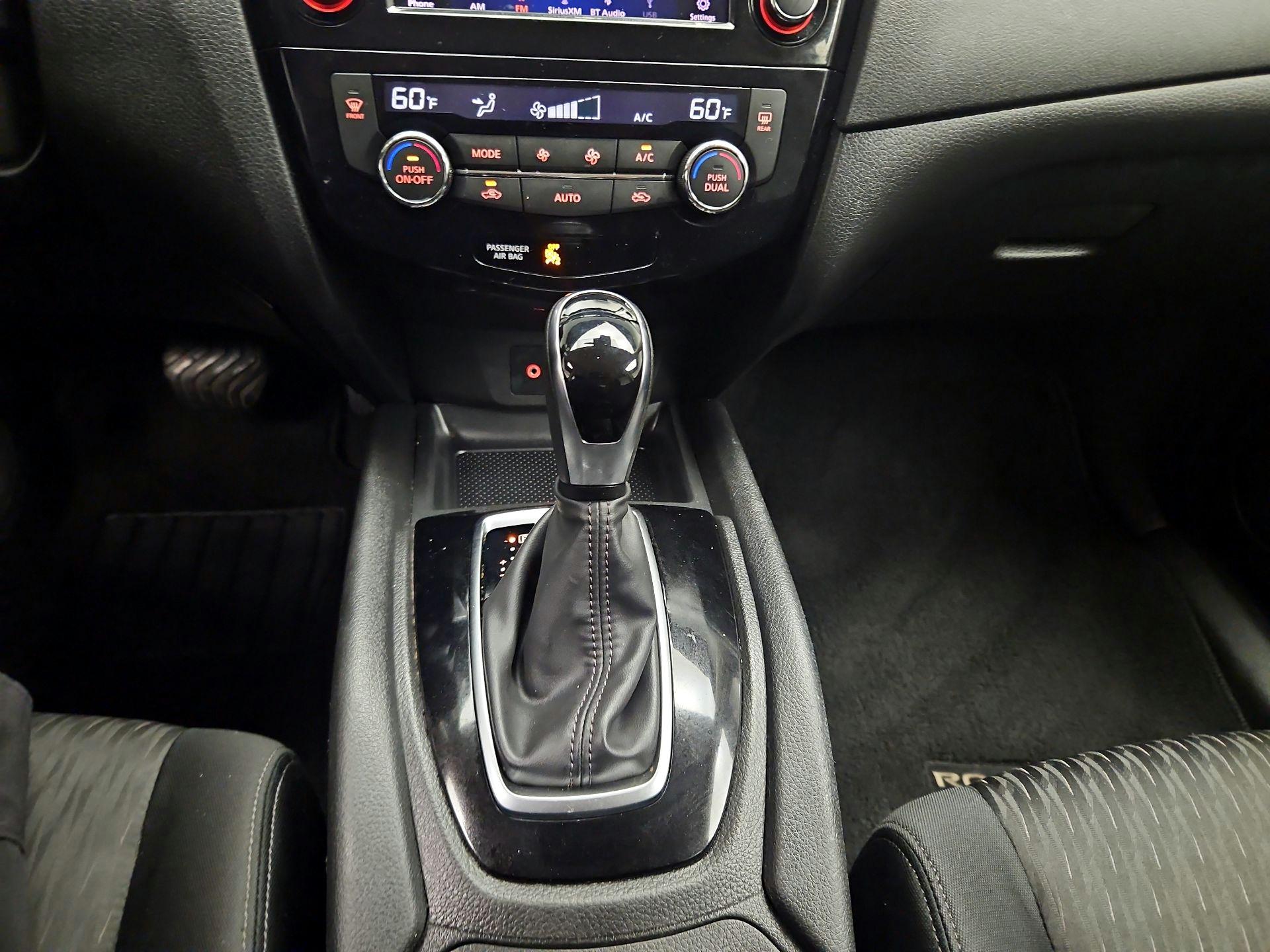 Thumbnail: 2020 Nissan Rogue - 16