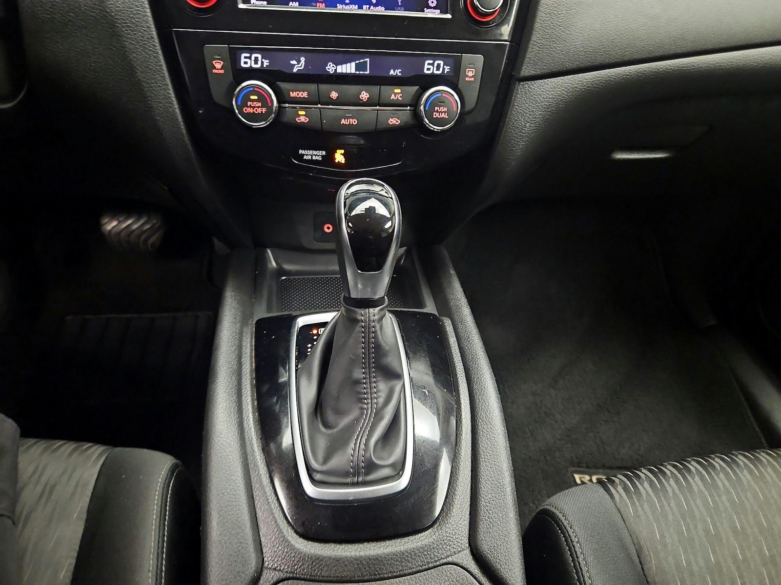 2020 Nissan Rogue SV - Photo 17