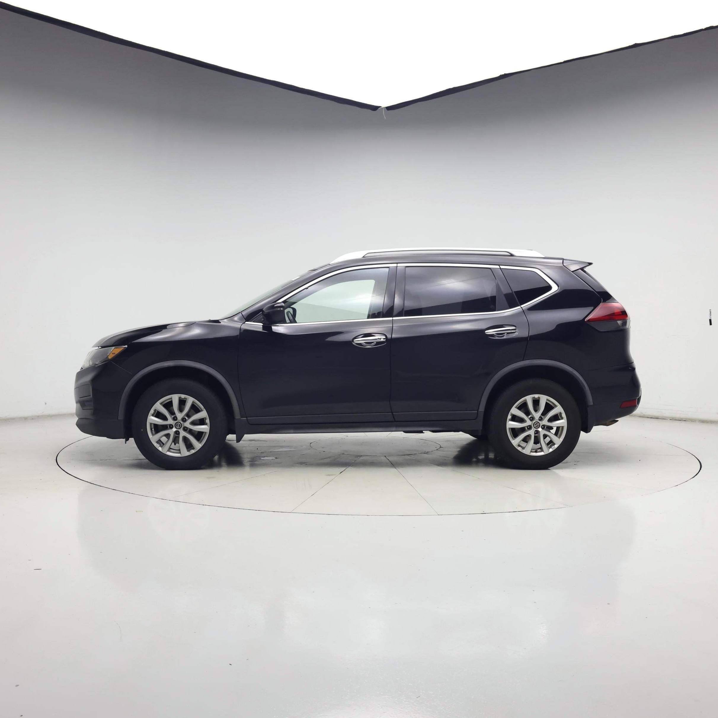 Thumbnail: 2020 Nissan Rogue - 3