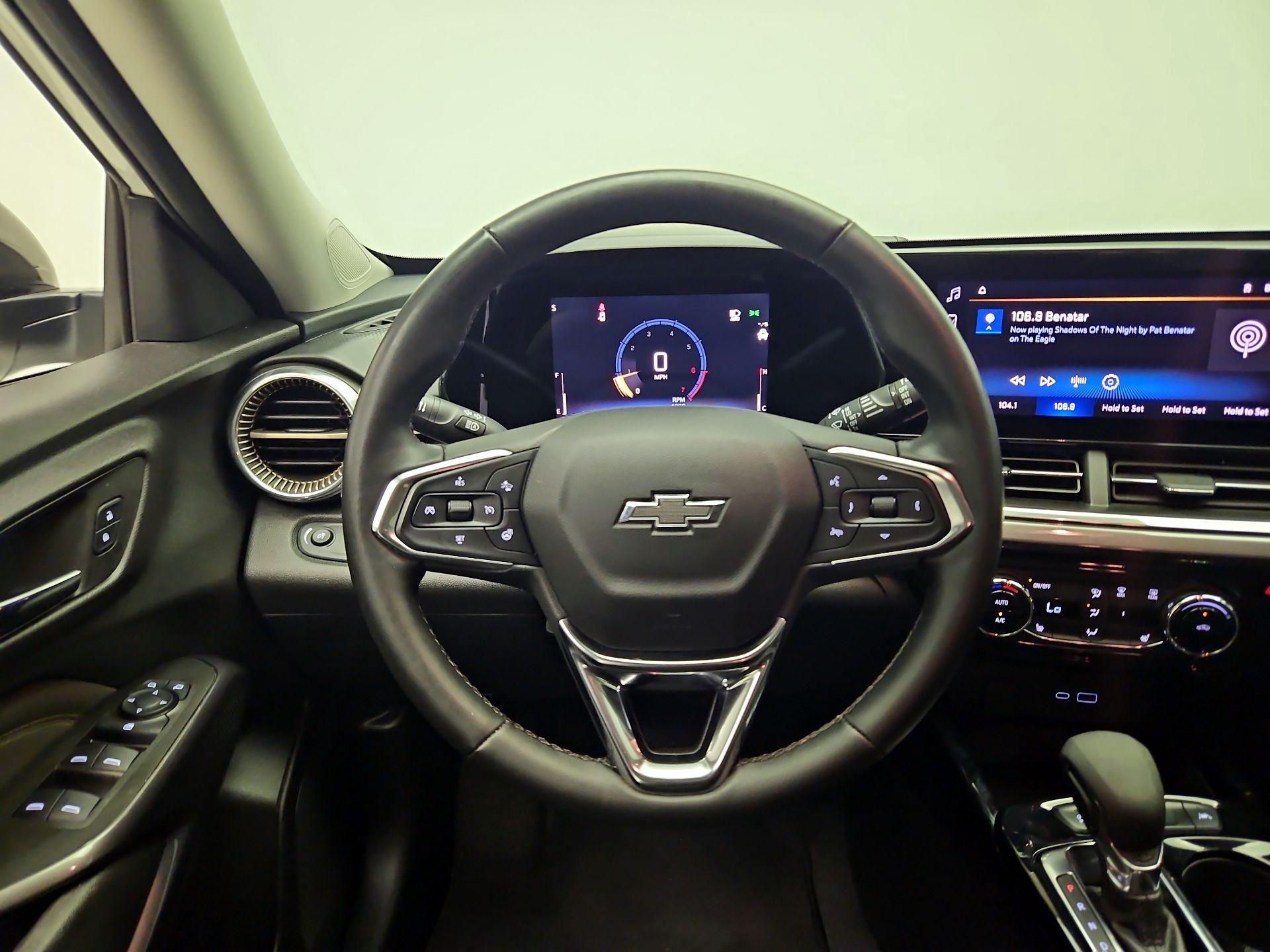 Thumbnail: 2025 Chevrolet Trax - 10