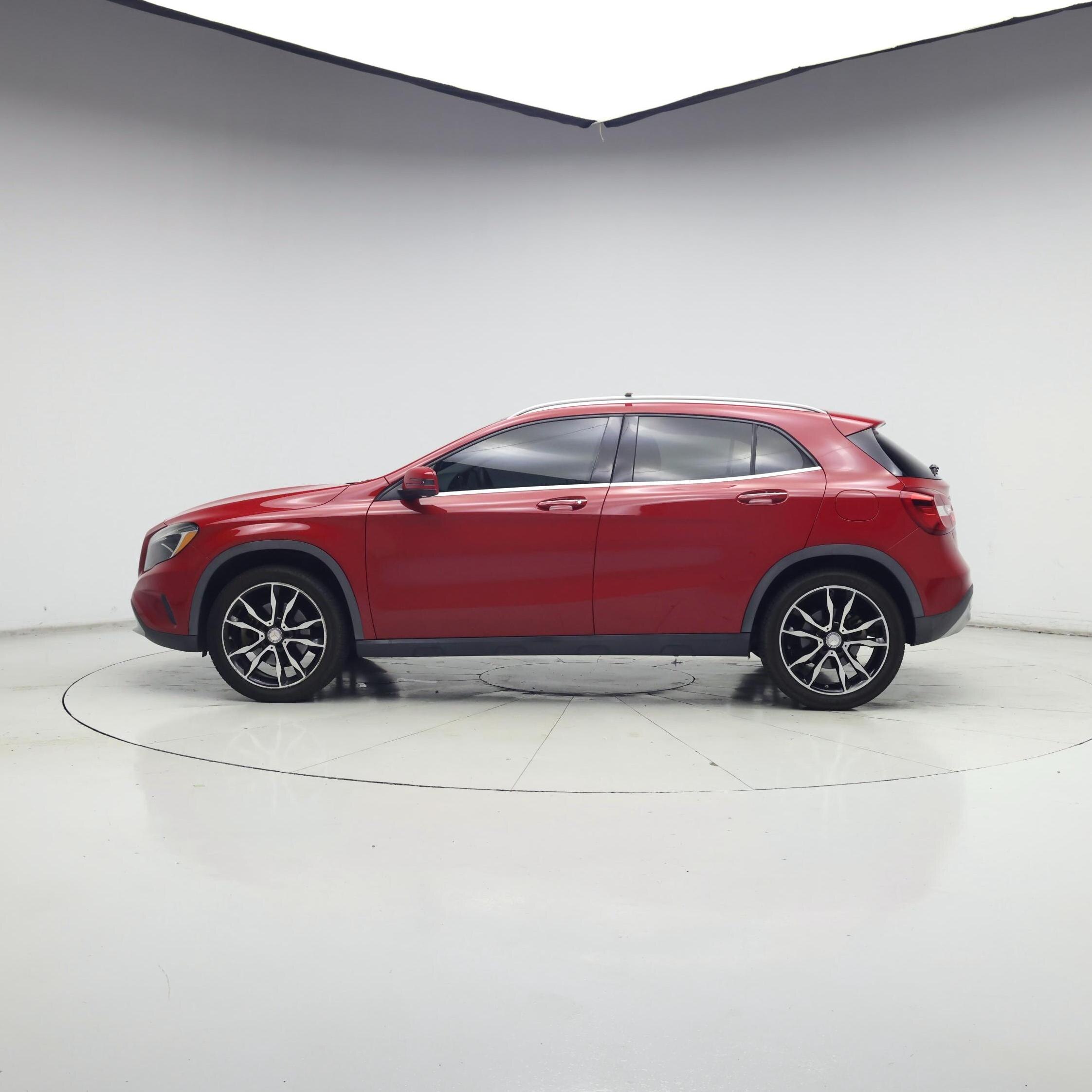 Thumbnail: 2015 Mercedes-Benz GLA - 3