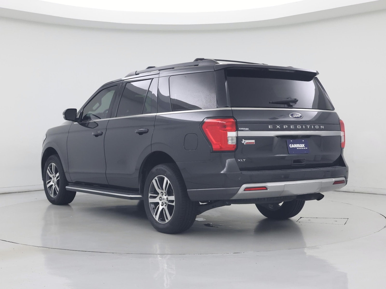2022 Ford Expedition XLT - Photo 3