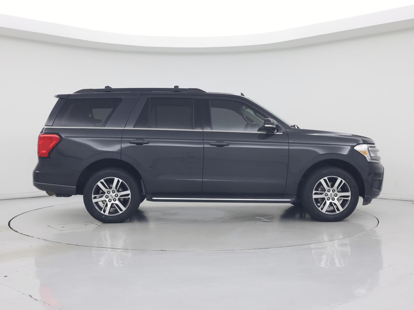 2022 Ford Expedition XLT - Photo 8