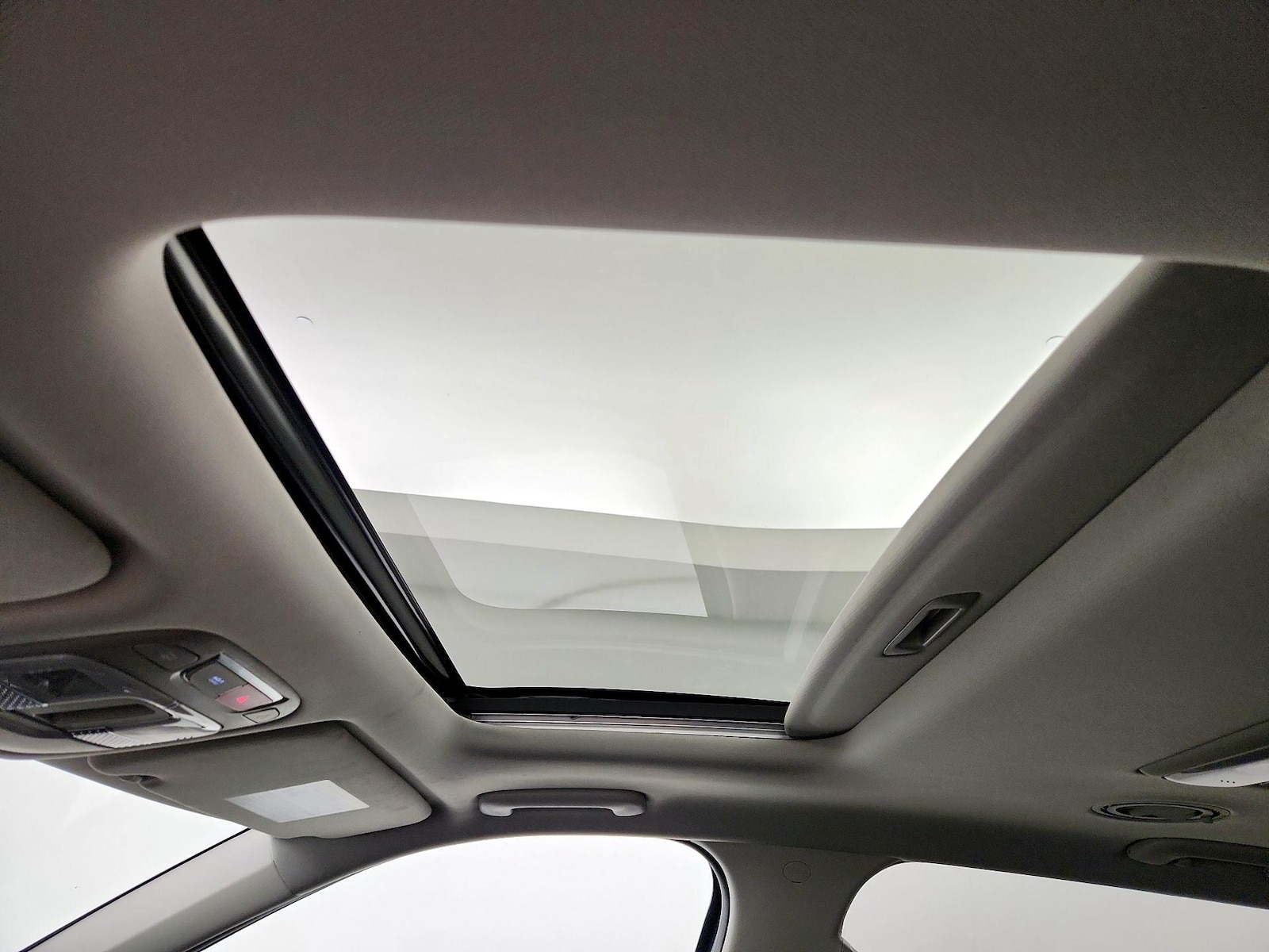 2025 Kia Telluride S - Photo 21