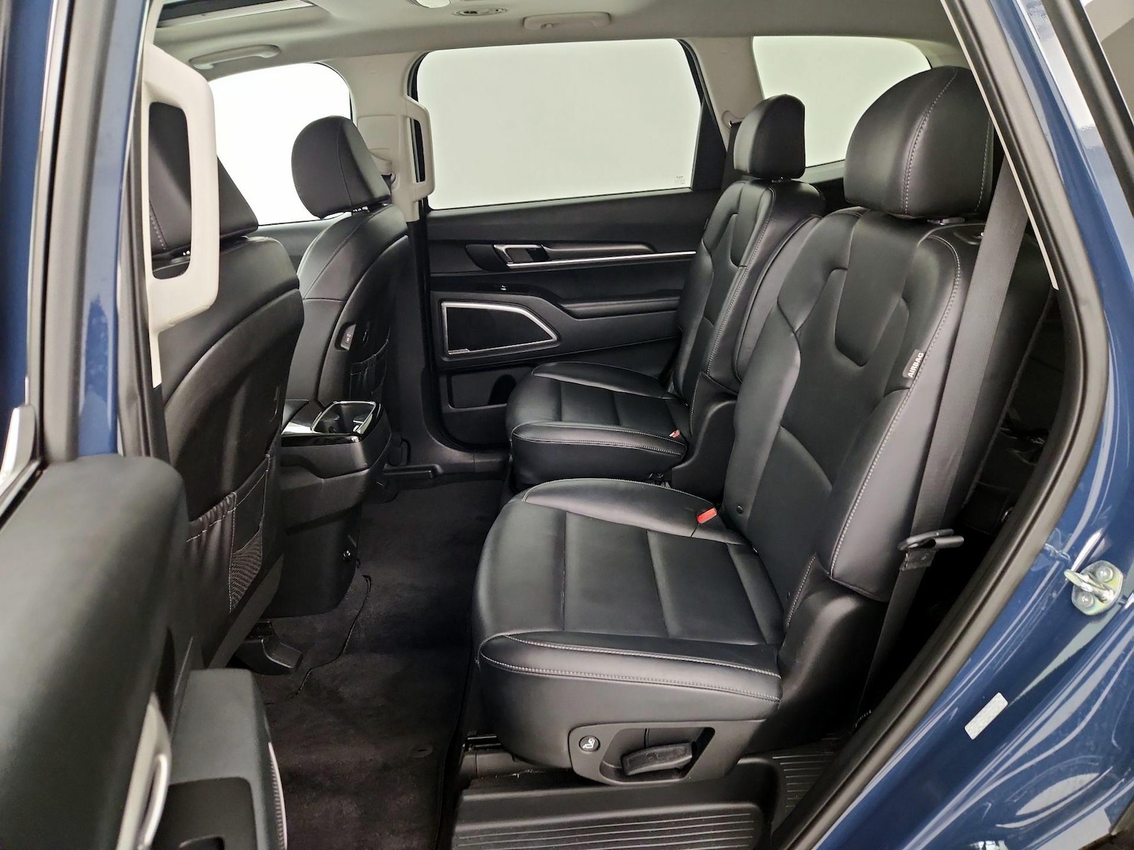 2025 Kia Telluride S - Photo 22